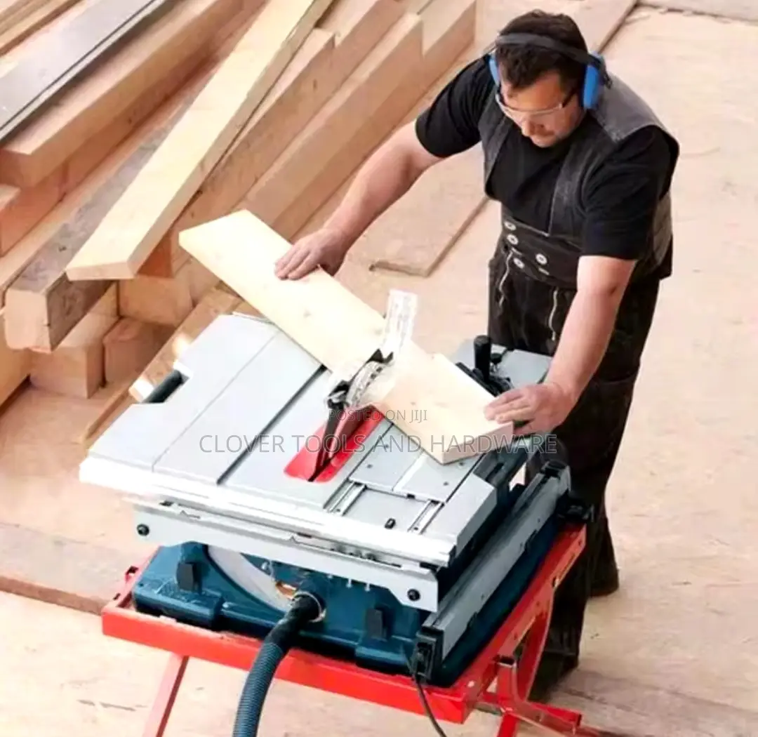 Bosch GTS 10 J Professional Table Saw