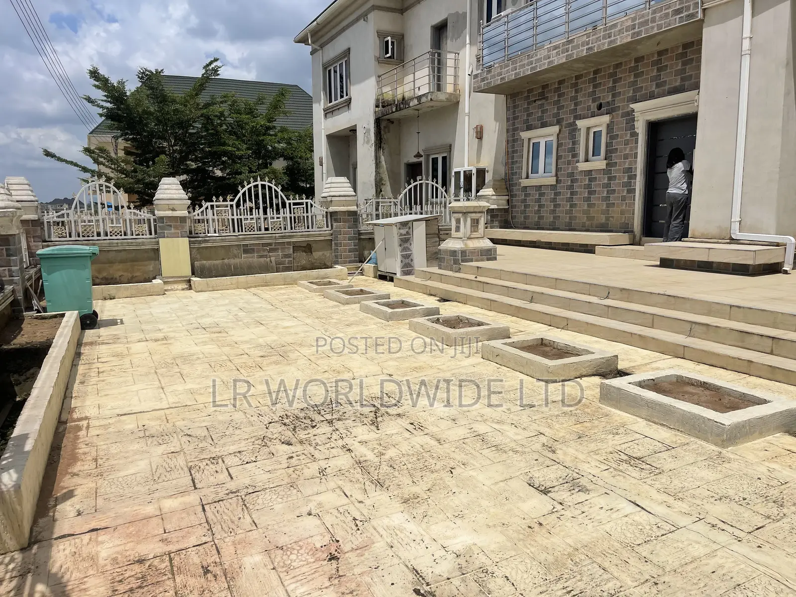 3bdrm Duplex in River Park, Lugbe District for sale