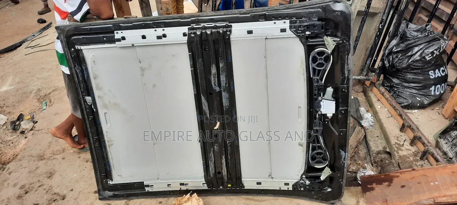 Complete Roof Mechanism for Toyota Venza 015 Model Available
