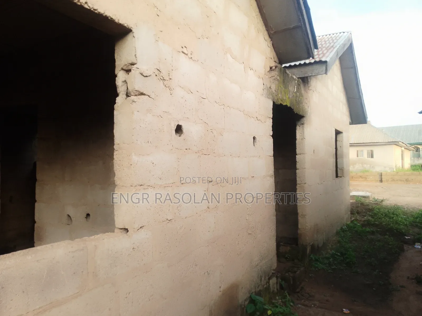 For Sale 2 Bedroom Apartment and 10 Room Uncompleted Hostel