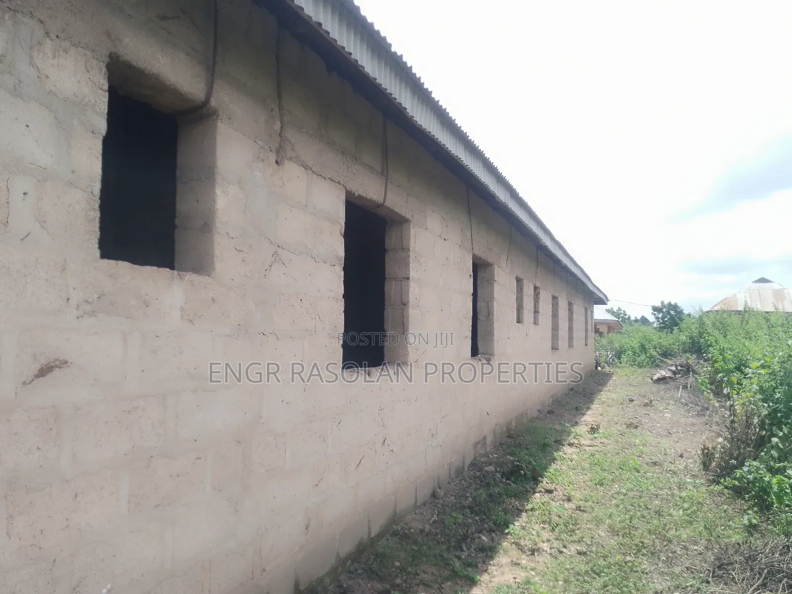 For Sale 10 Rooms Hostel Uncompleted
