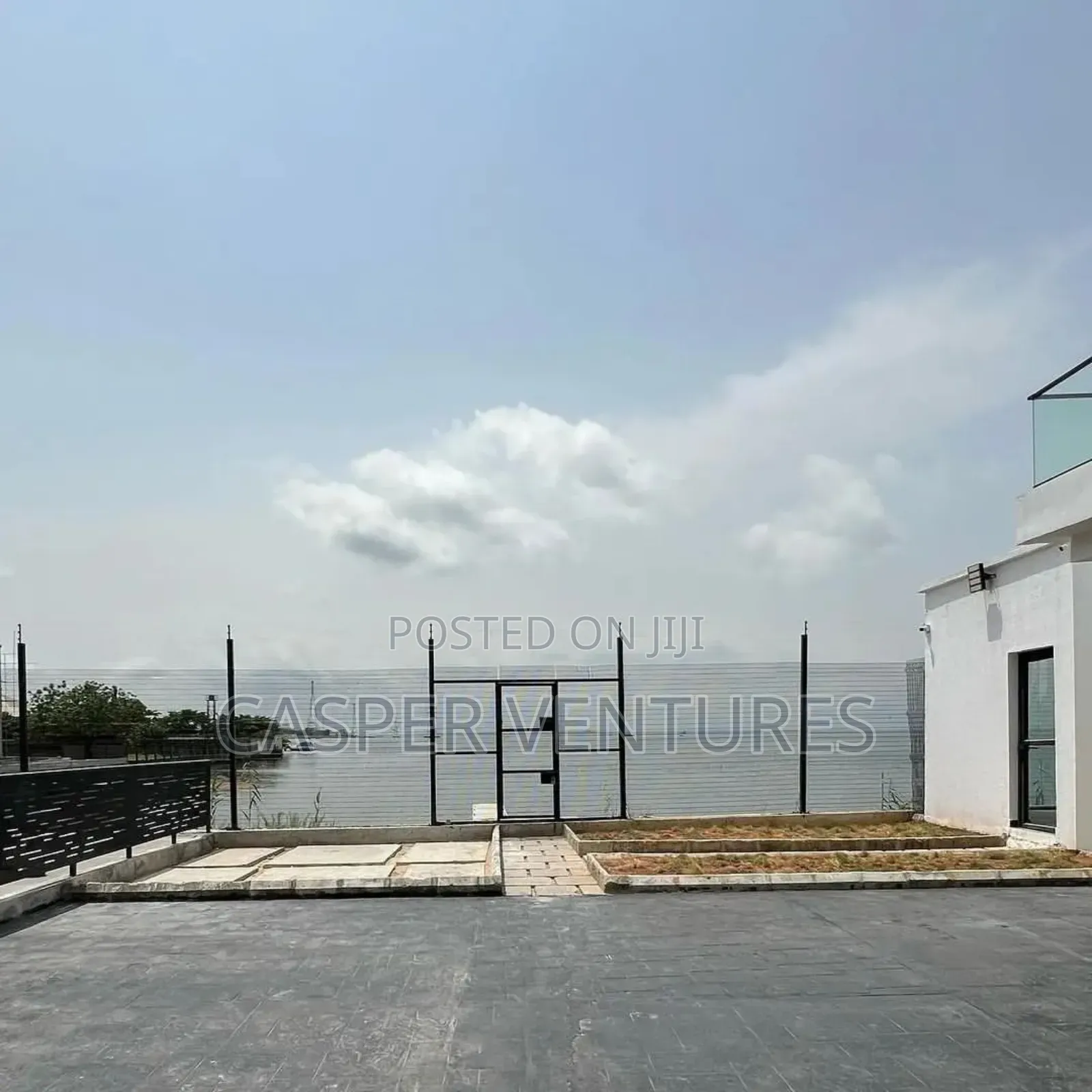 4bdrm Townhouse/Terrace in Londer, Lekki Phase 1 for sale