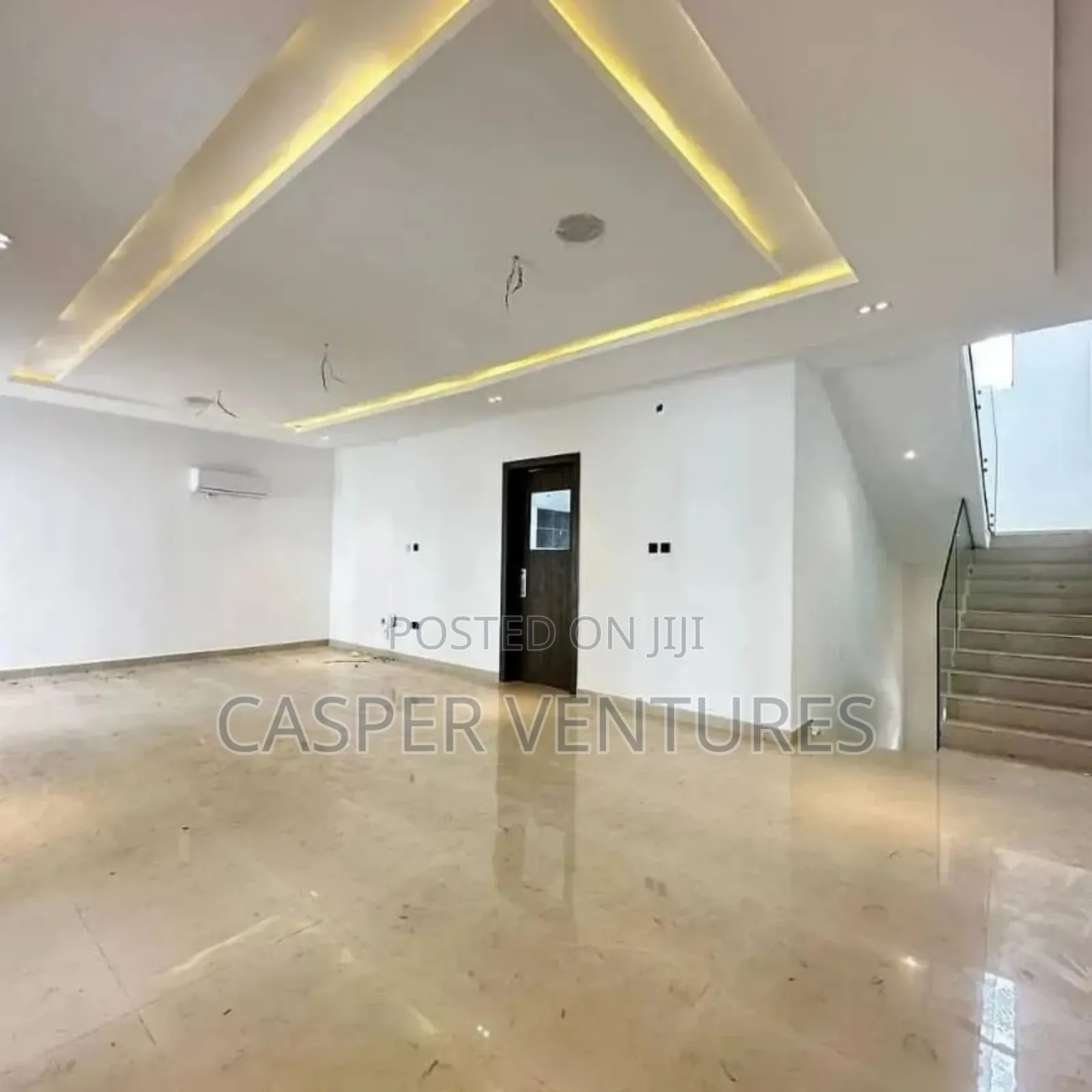 4bdrm Townhouse/Terrace in Londer, Lekki Phase 1 for sale