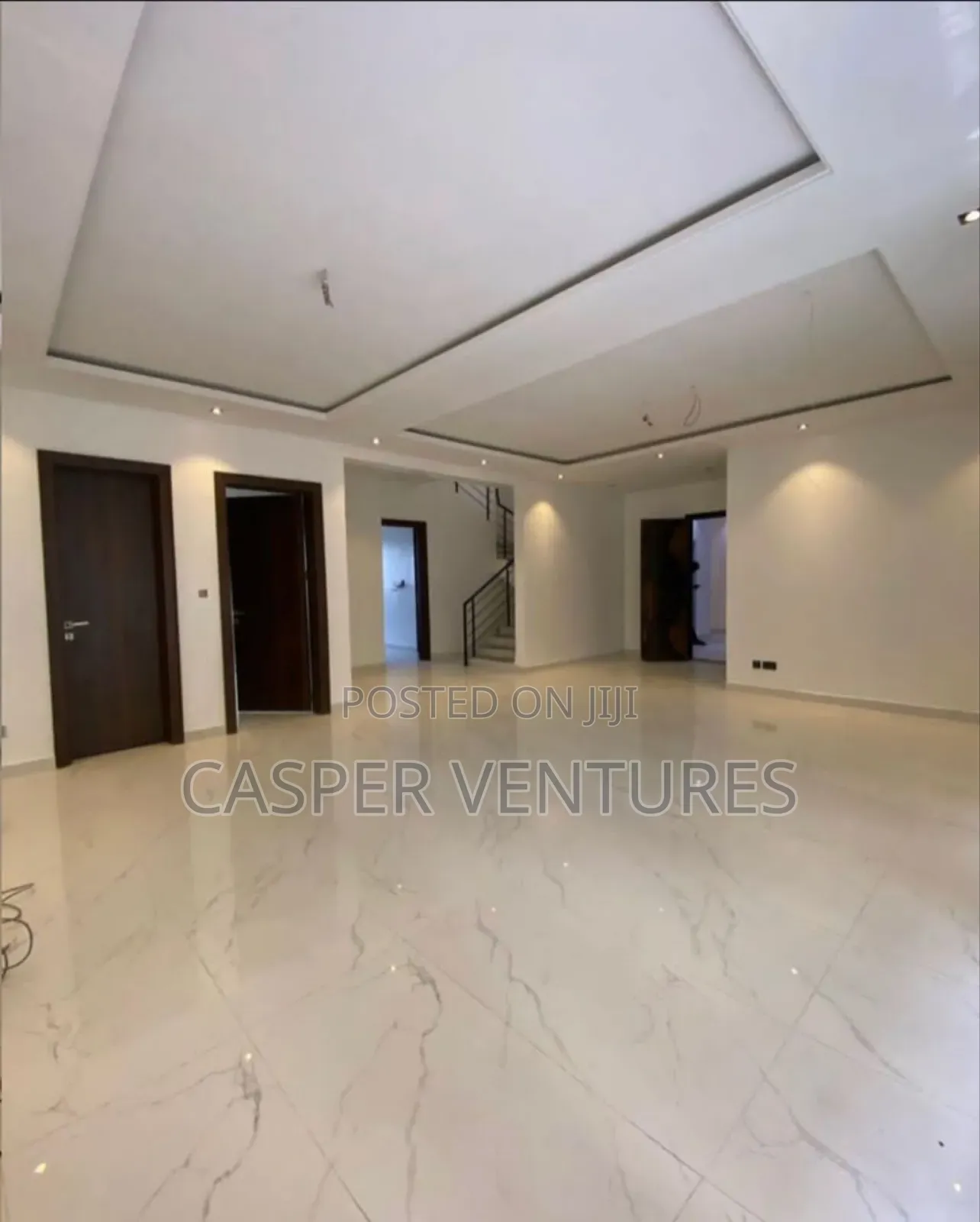 4bdrm Townhouse/Terrace in Londer, Lekki Phase 1 for sale