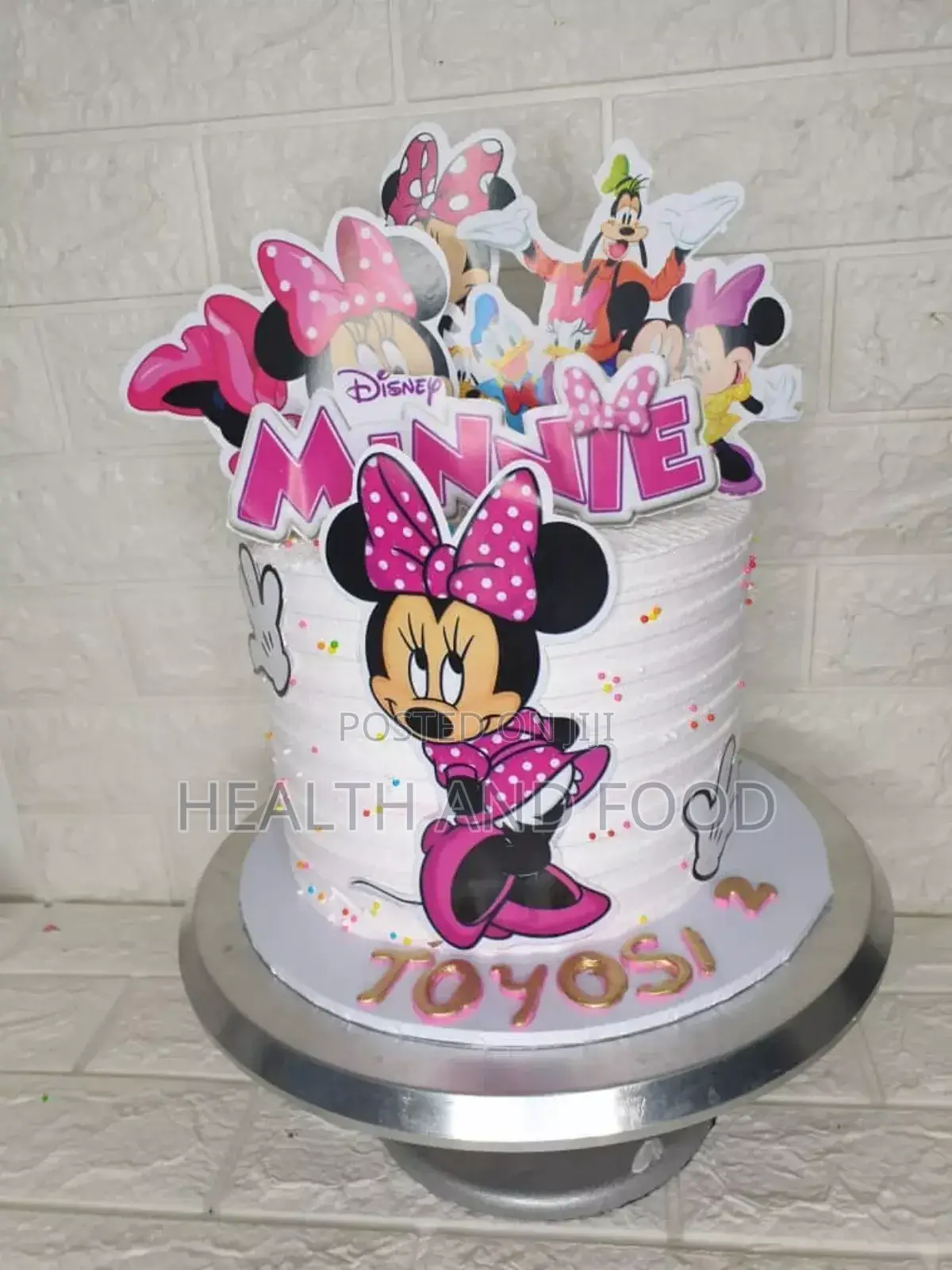 7" 2 Flavor Mickey Mouse Design Cake