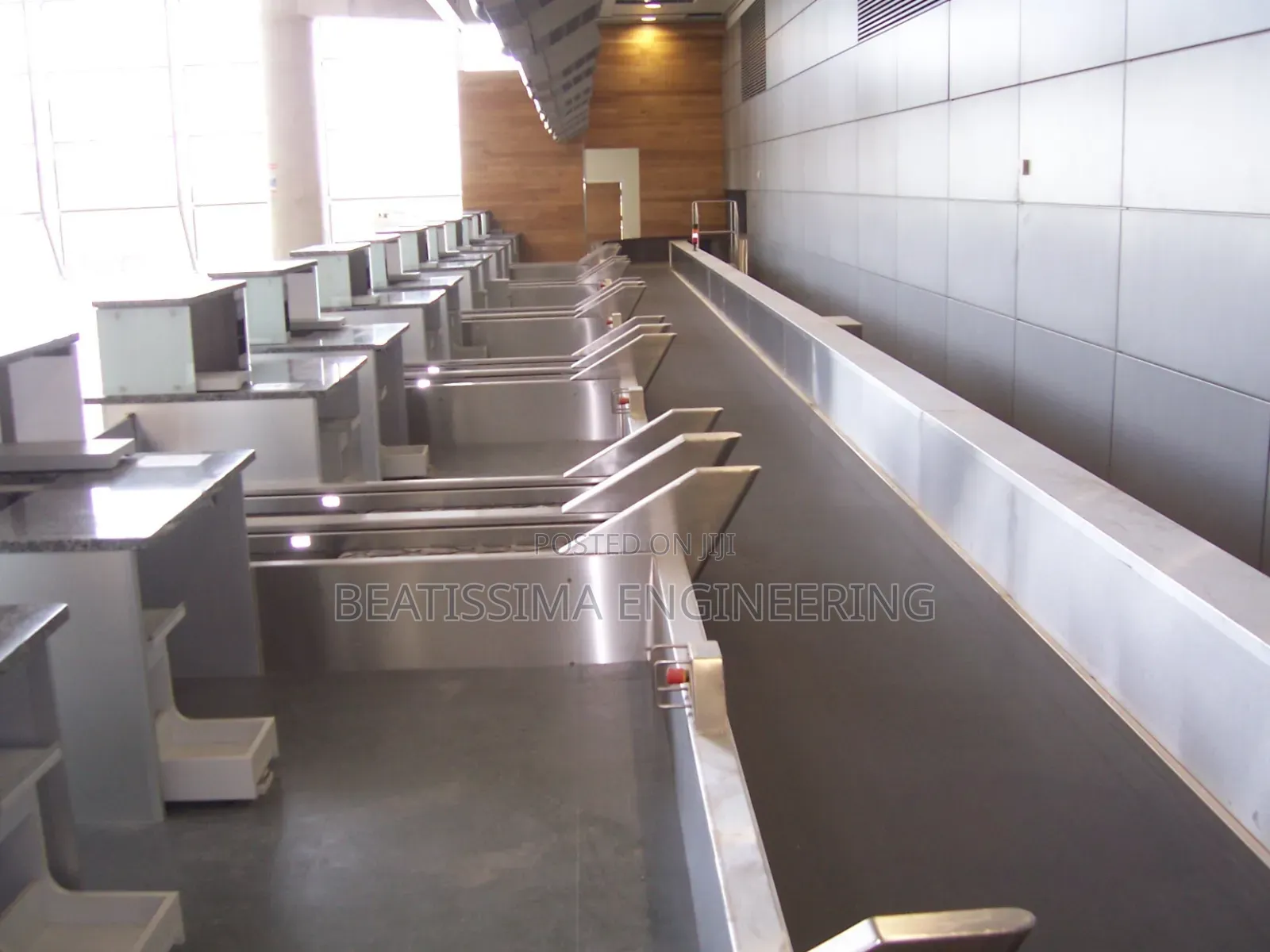Airport Conveyors and Carousels - Stainless Steel