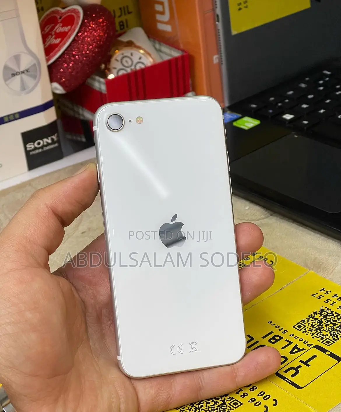Apple iPhone SE (2020) 64 GB White