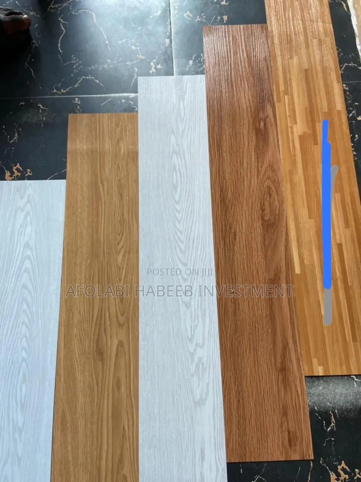 PVC Vynil Floor Tiles (30 Pieces in a Carton,1.2mm)