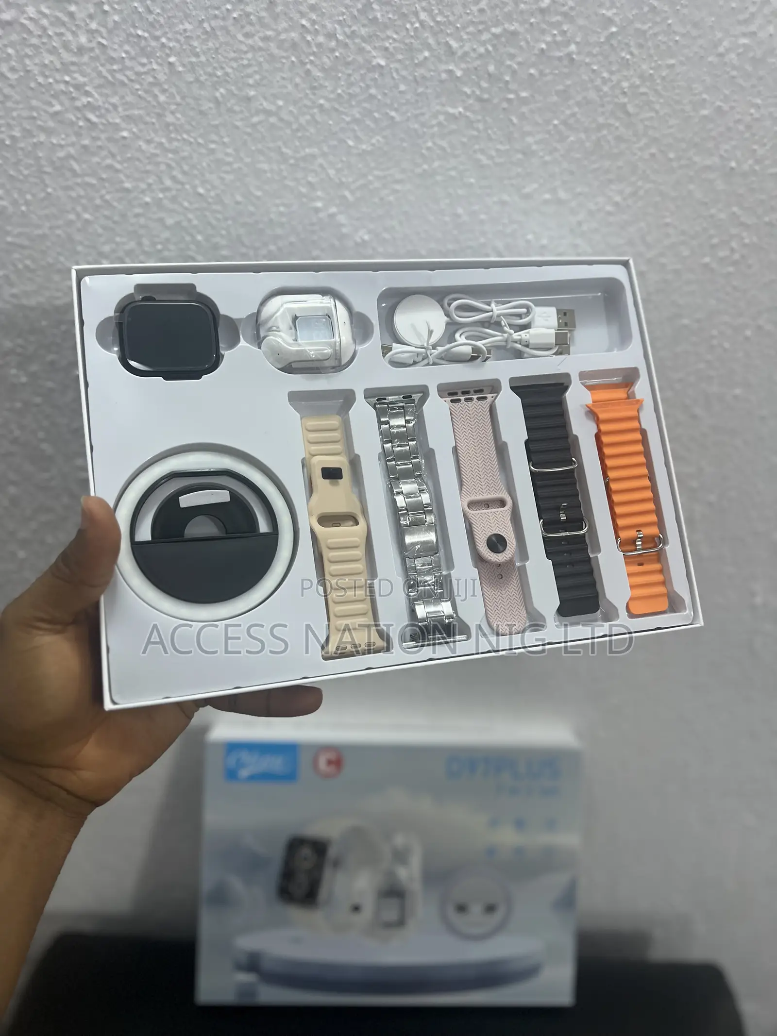 D97 App Controlling Smart Watch With Ringlight And Airpods