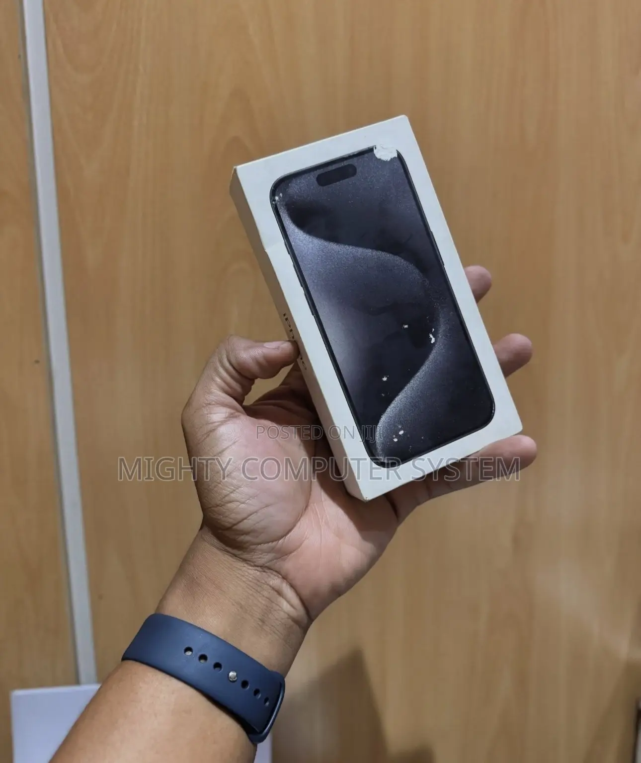 New Apple iPhone 15 Pro 128 GB Black