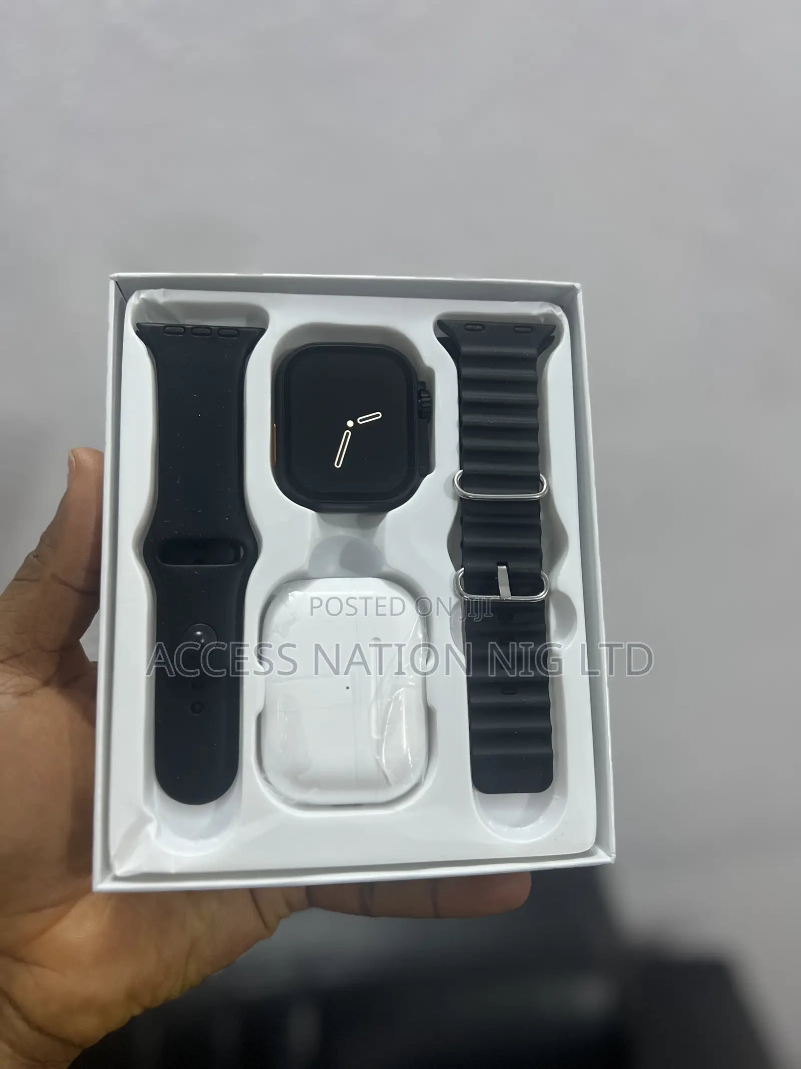 New I9 Ultra 3 Smart Watch With Earbuds 2.3 Inch Bt Call