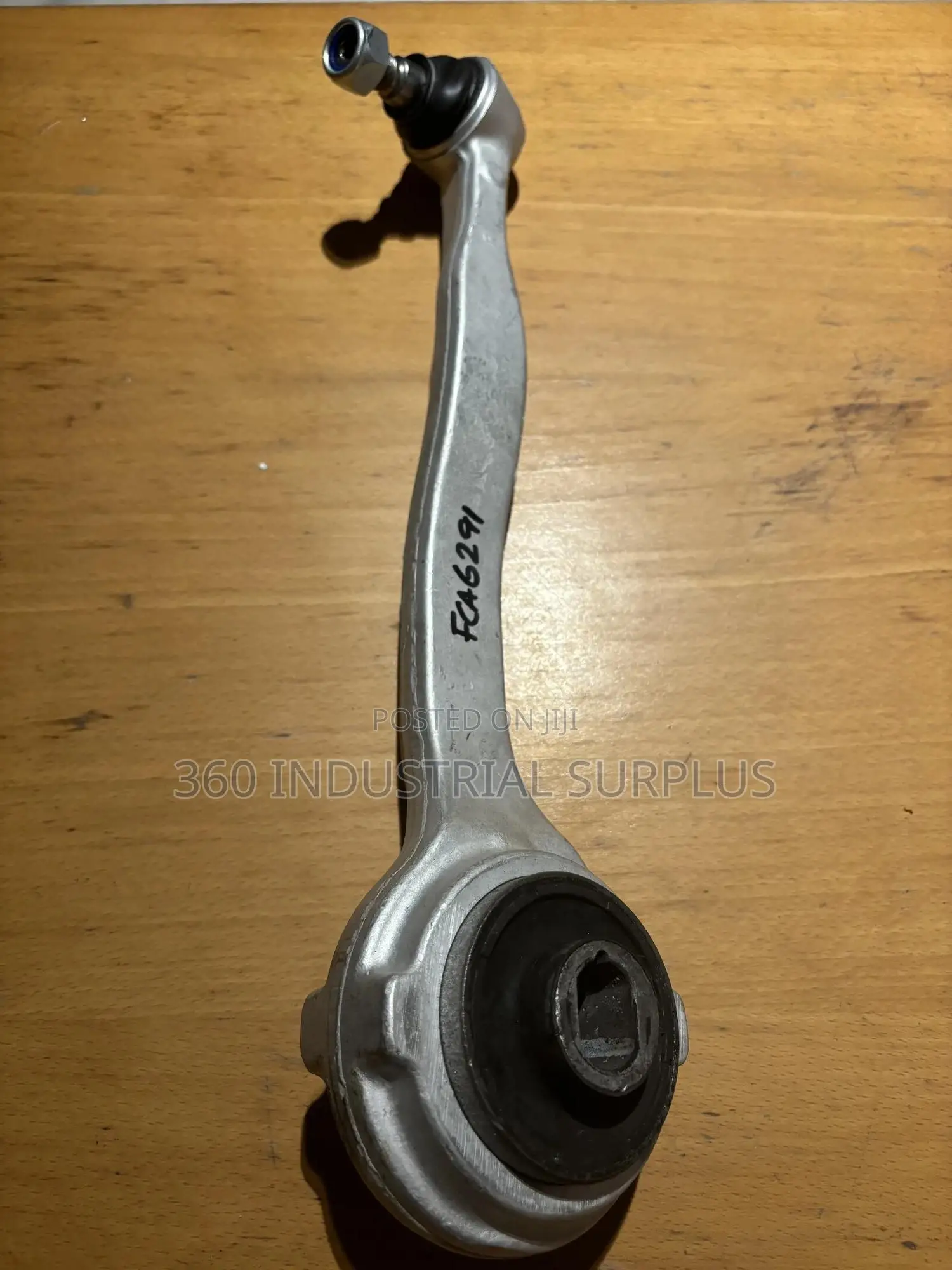 First Line Suspension Arm Rh - Fca6291