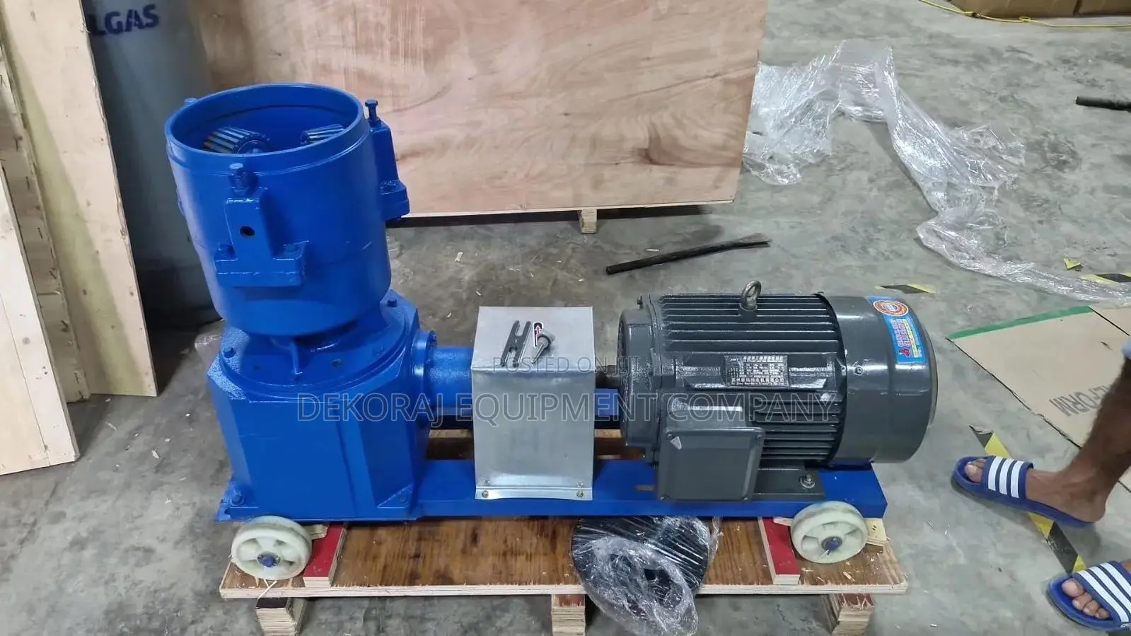 300kg/Hr Pelletizer,Fish Smoking Kiln,Poultry Layer Cage