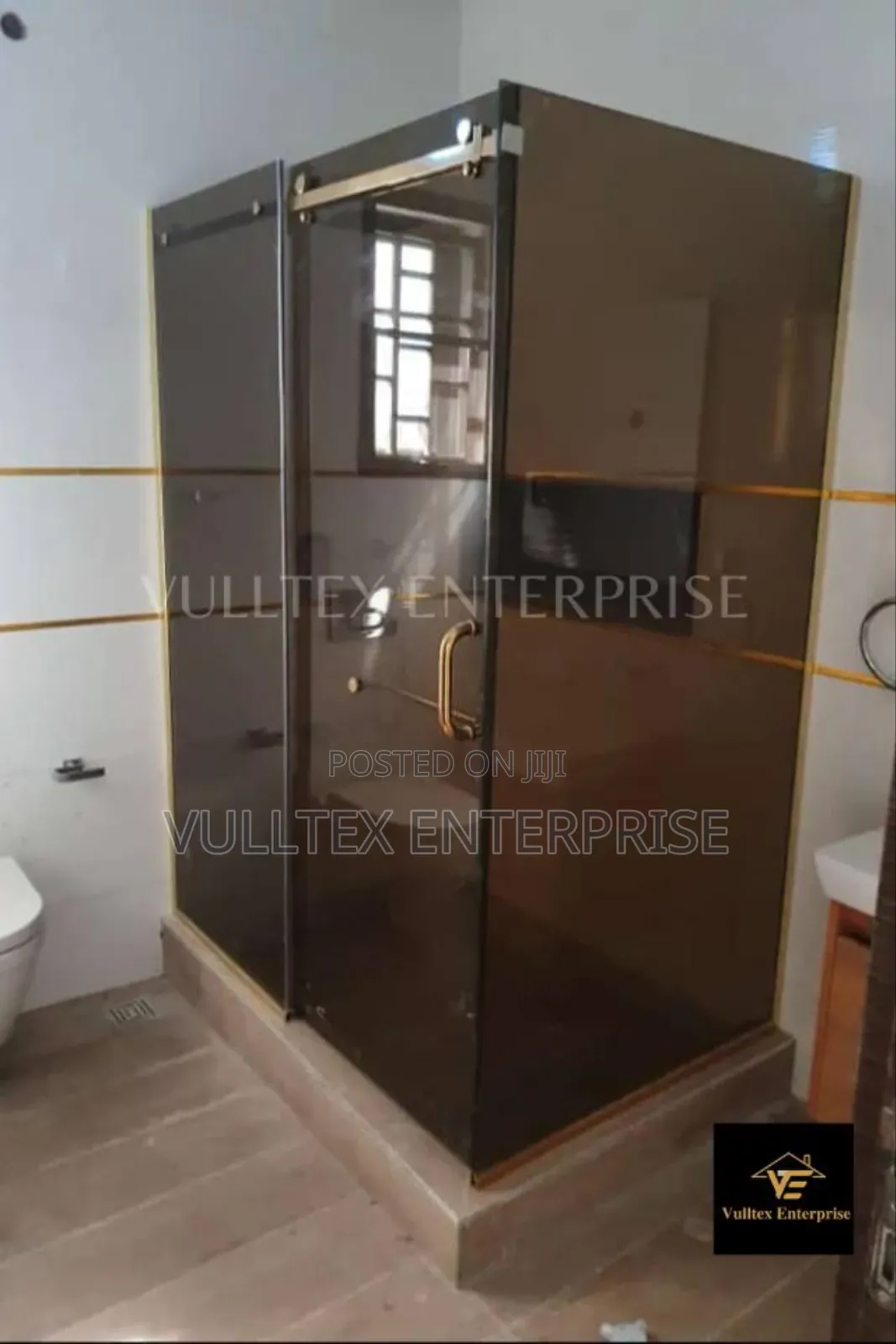 Grey, Glass ( Shower Cubicles)
