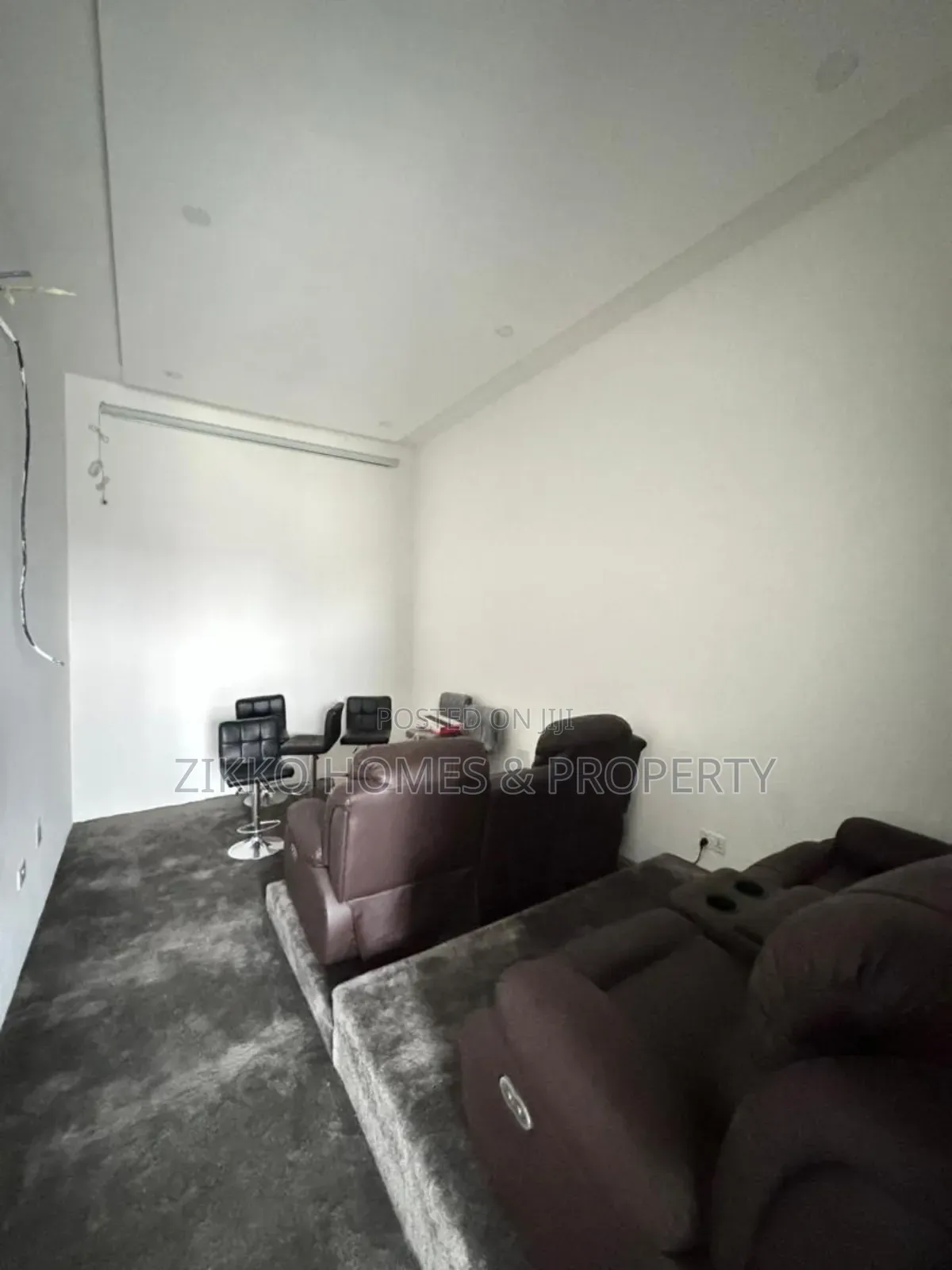 Furnished 5bdrm Duplex in Lekki for sale