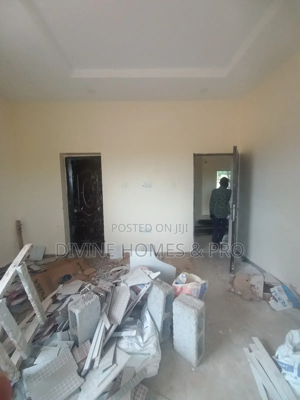 1bdrm Block Of Flats In Kubwa For Sale