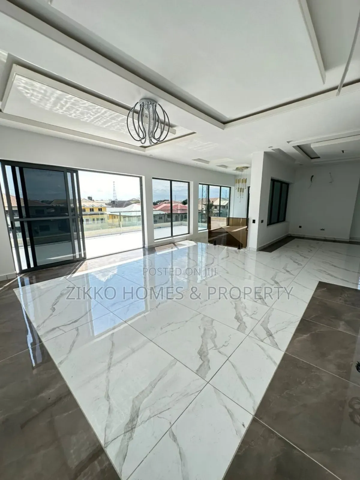 Furnished 5bdrm Duplex in Lekki for sale