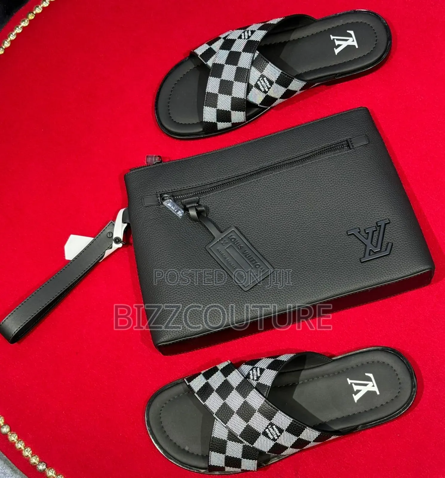 Original Louis Vuitton Clutches Bags Available in Store