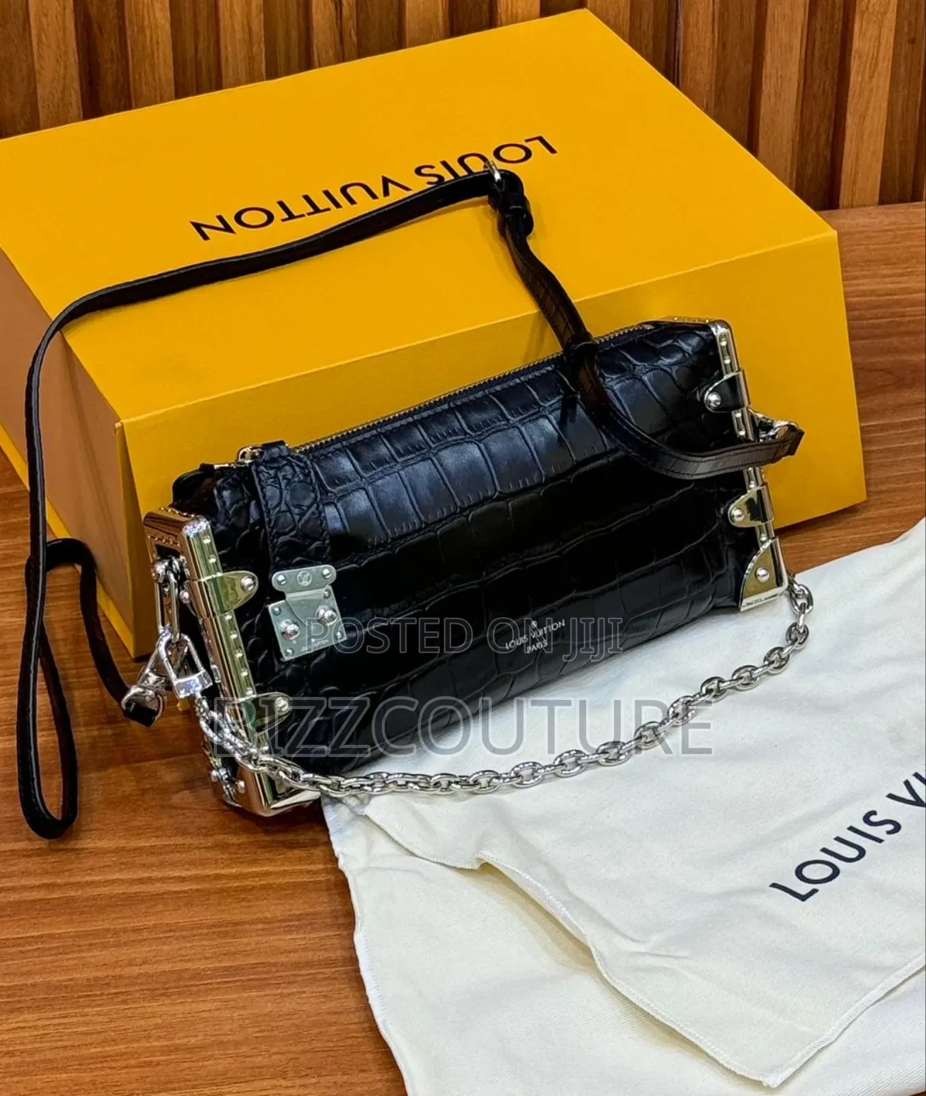 Original Louis Vuitton Shoulder Bags Available in Store