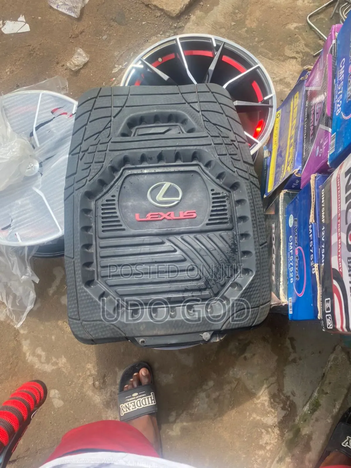 Lexus Cup Foot Mat and Steering Cover