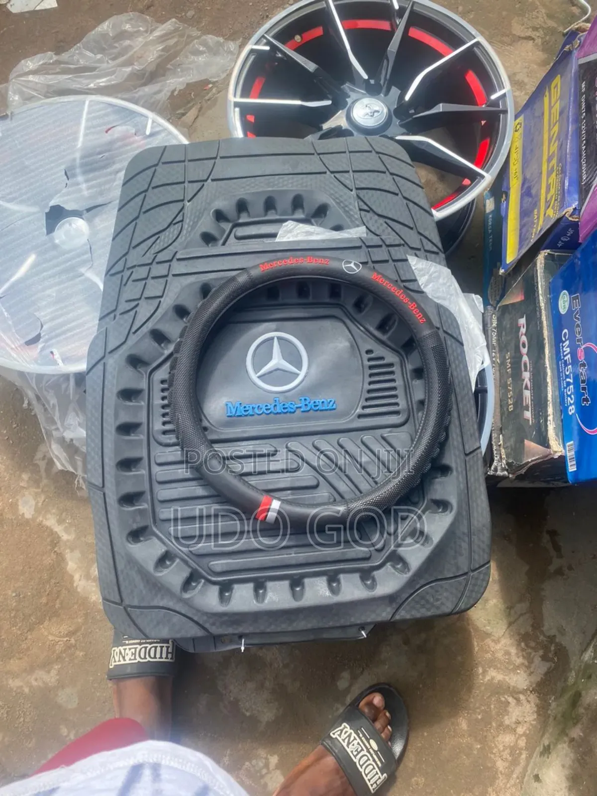 Mercedes Benz Cup Foot Mat and Steering Cover
