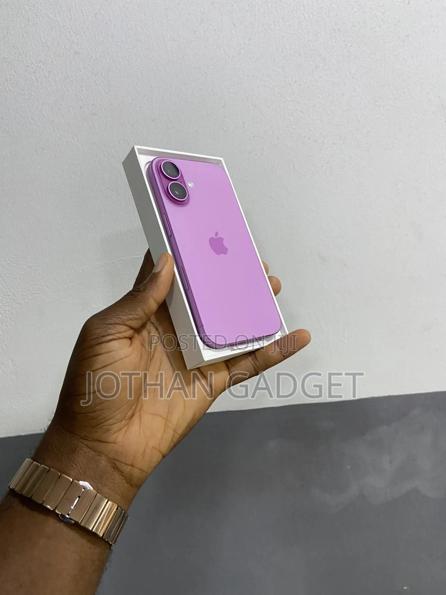 New Apple iPhone 16 128 GB Pink