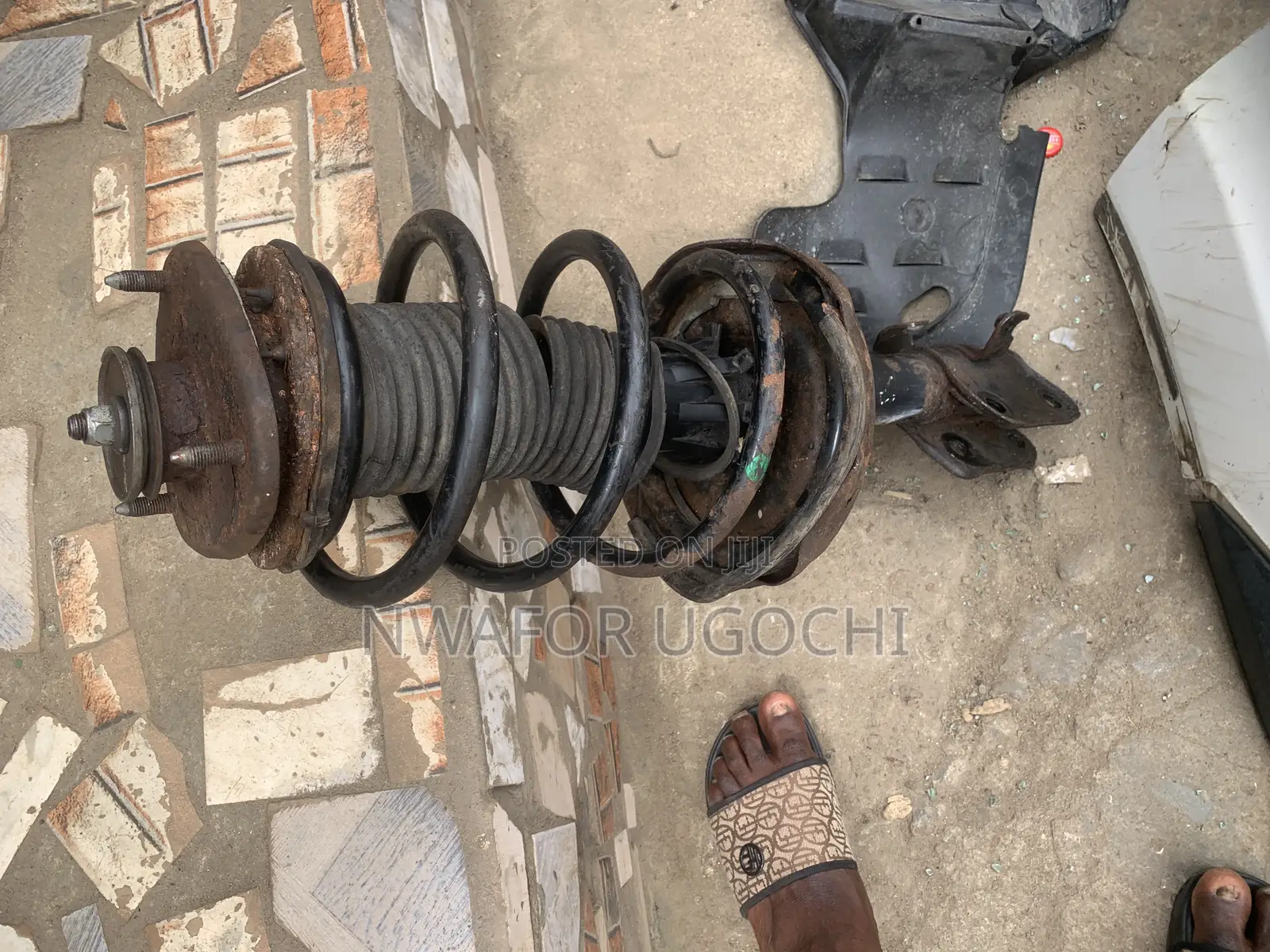 Front Shock 2006-2012 Honda Ridgeline Left