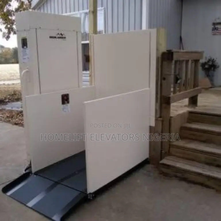 Inclined Wheelchair Lift