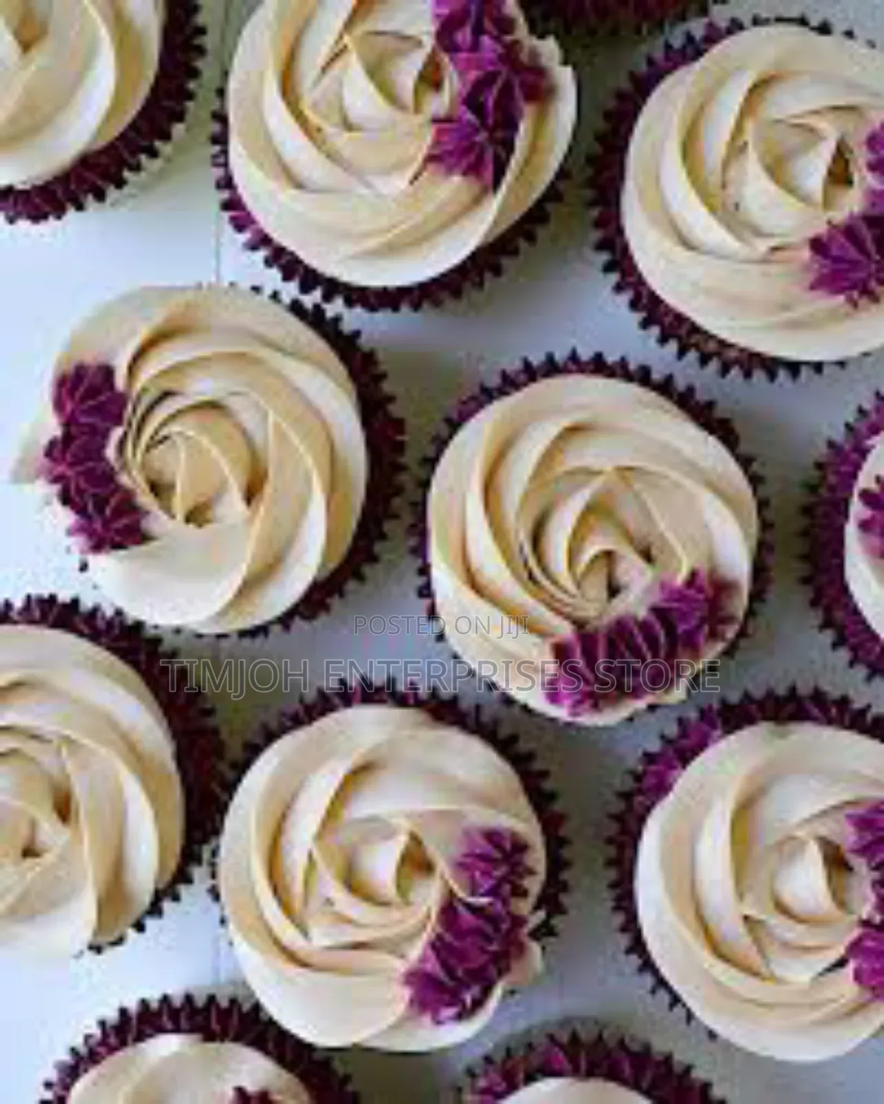 Cupcakes And Love Shape Cake