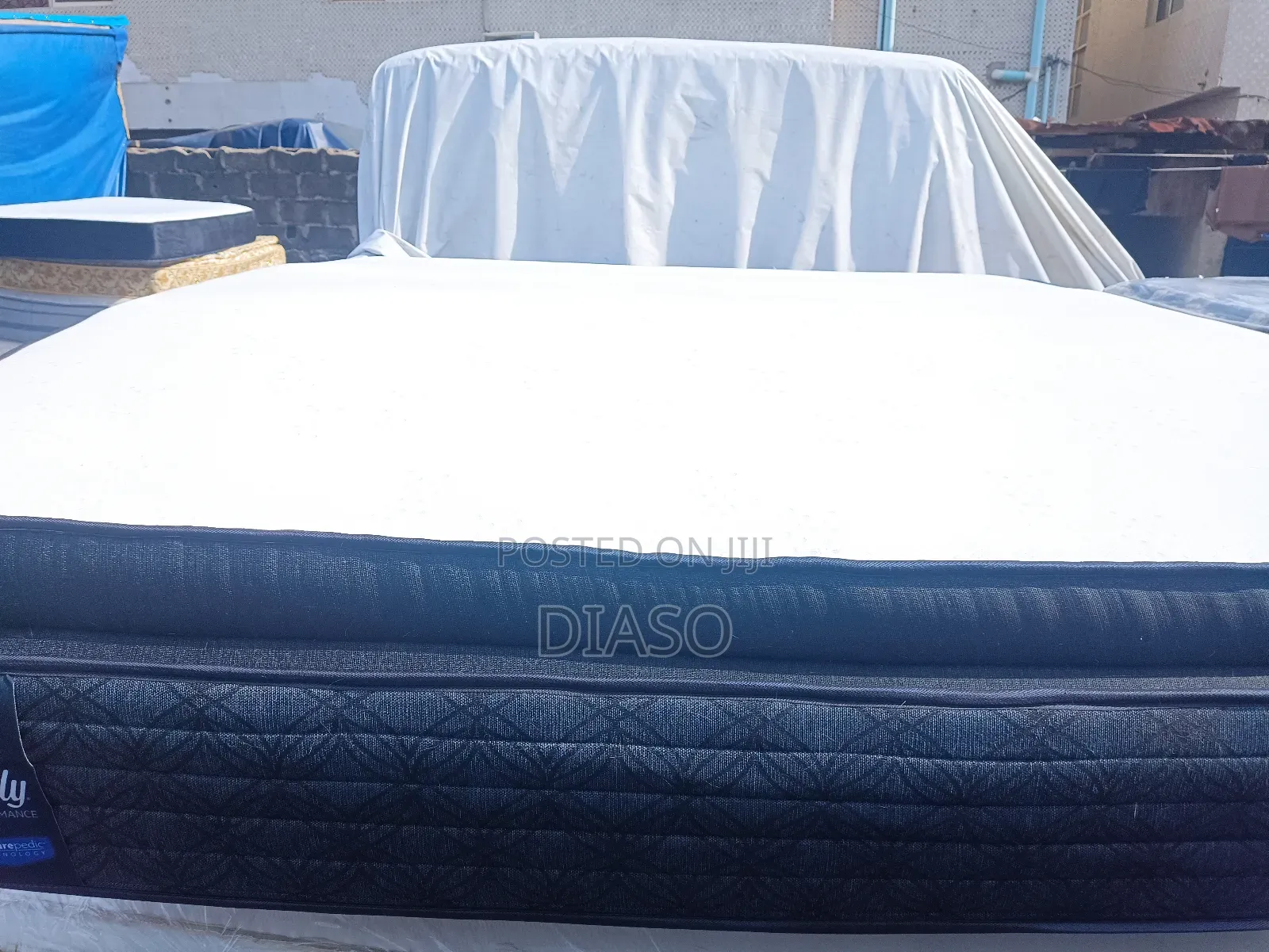 Order for Your U.S 14inches 6x6 Mattres Get 1 Fiber Pillow