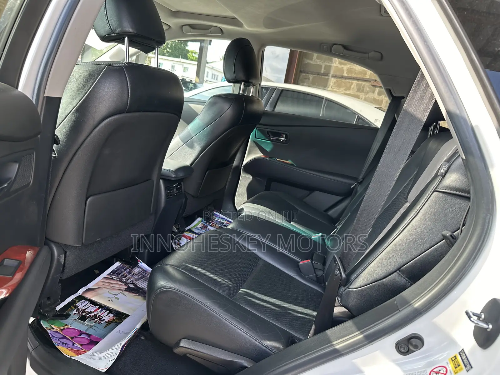 Lexus RX 350 FWD 2012 White