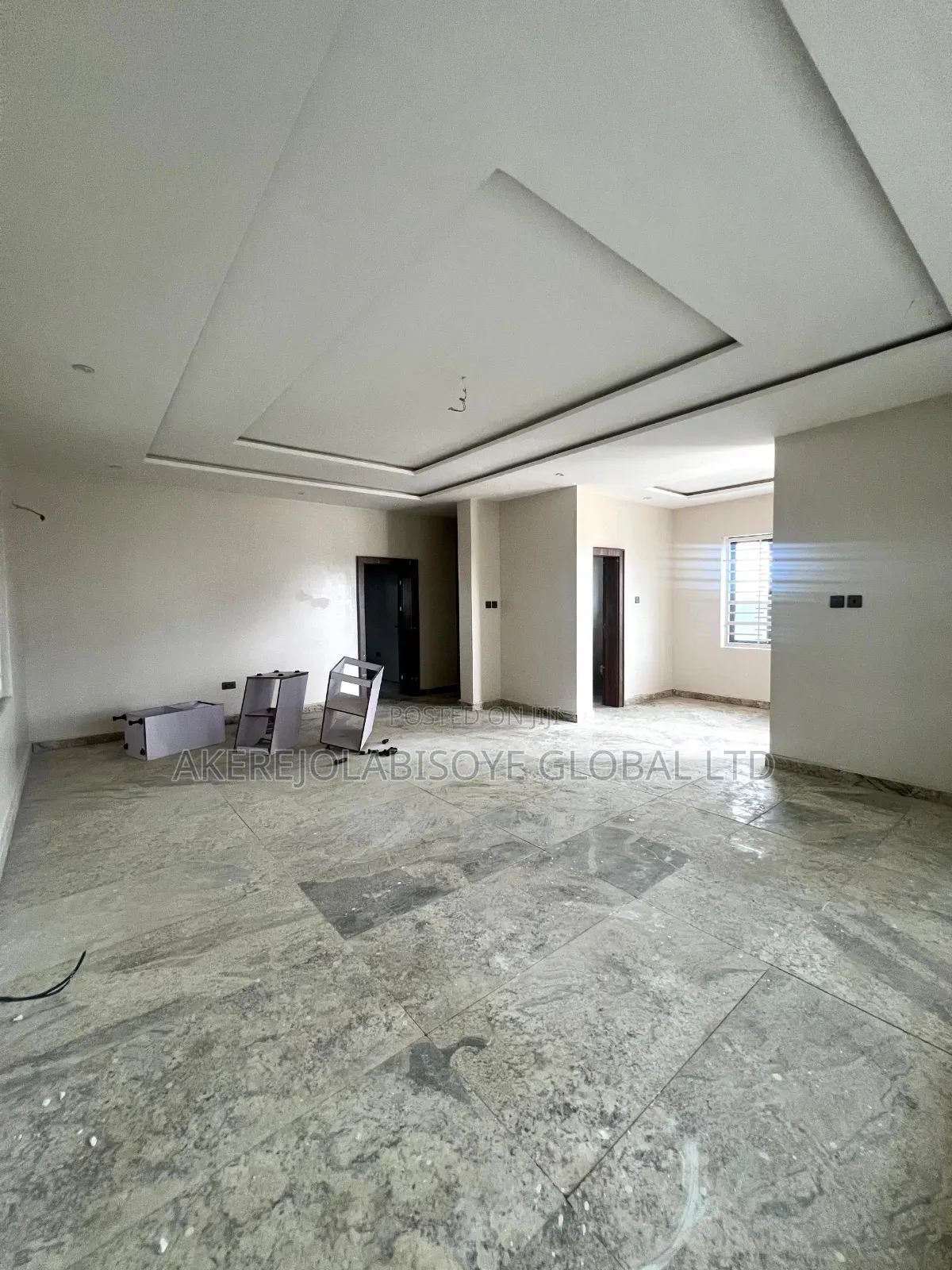 5bdrm Duplex in Close To Stella, Life Camp for sale