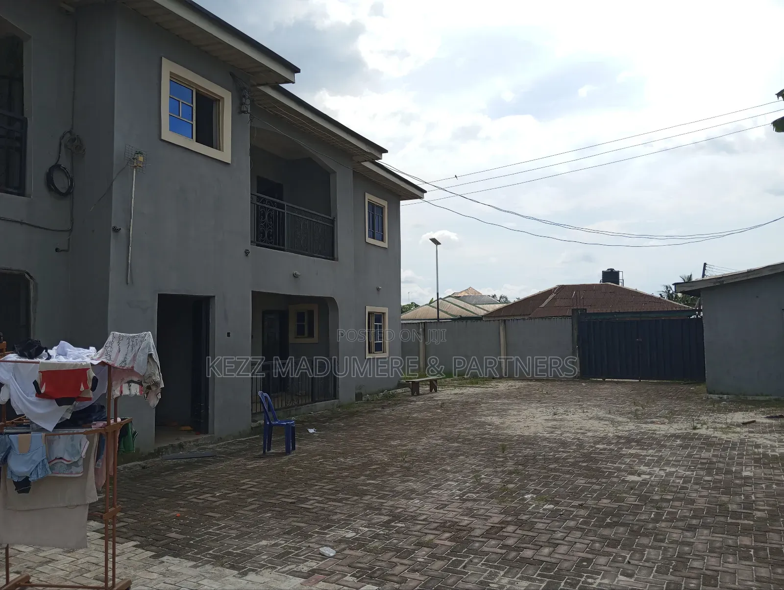 6bdrm Block of Flats in Off Sars Rd, Port-Harcourt for sale