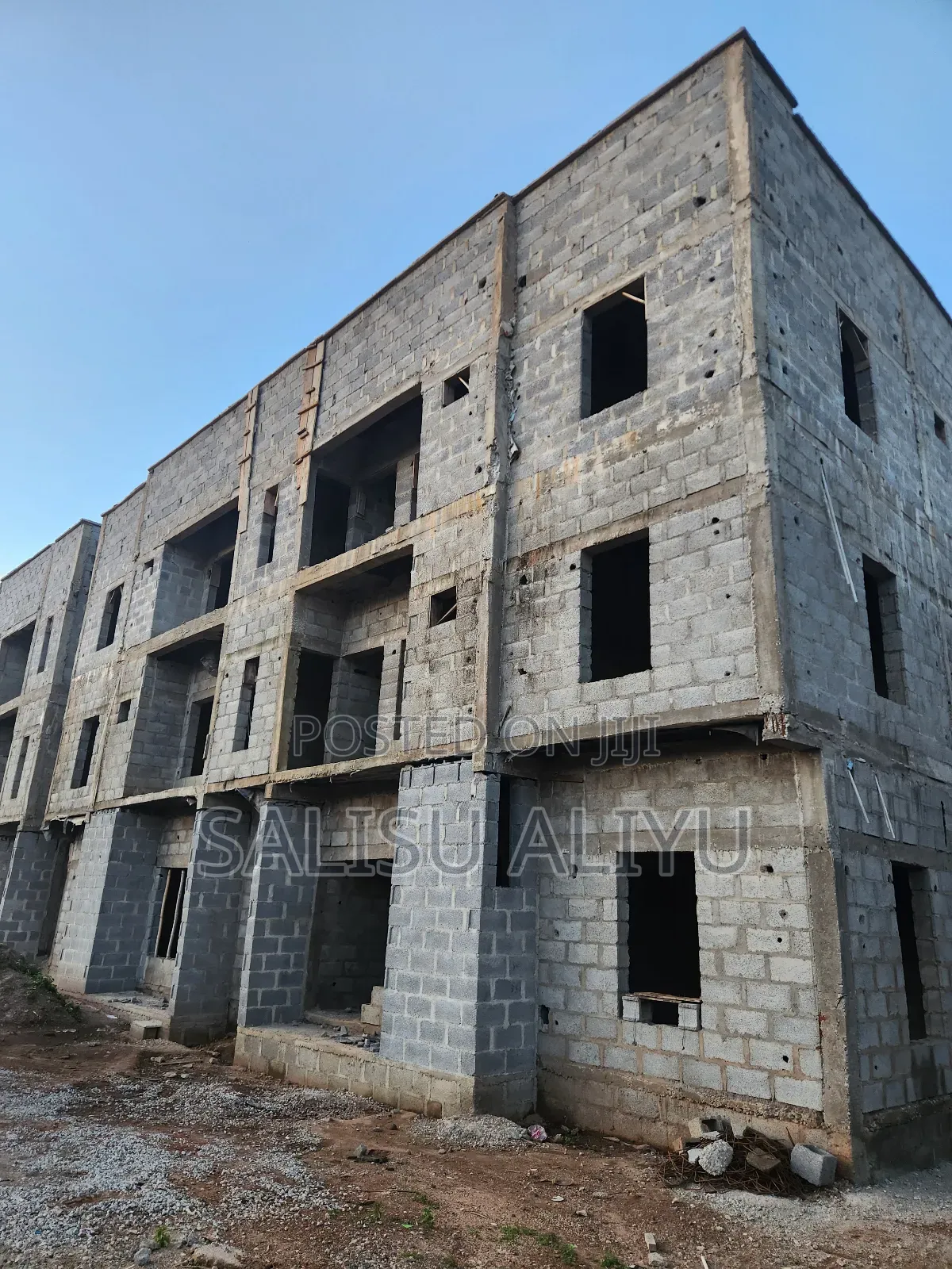 3bdrm Apartment in Dawaki for sale