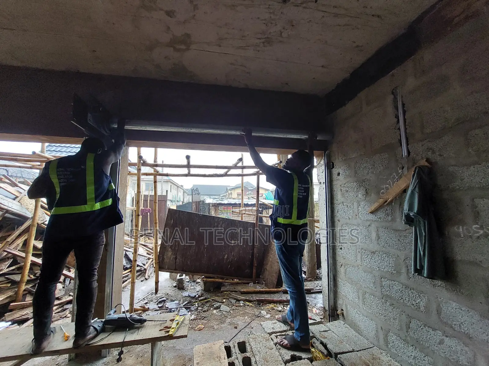 Robust Roller Framework for Secure Garage Operation