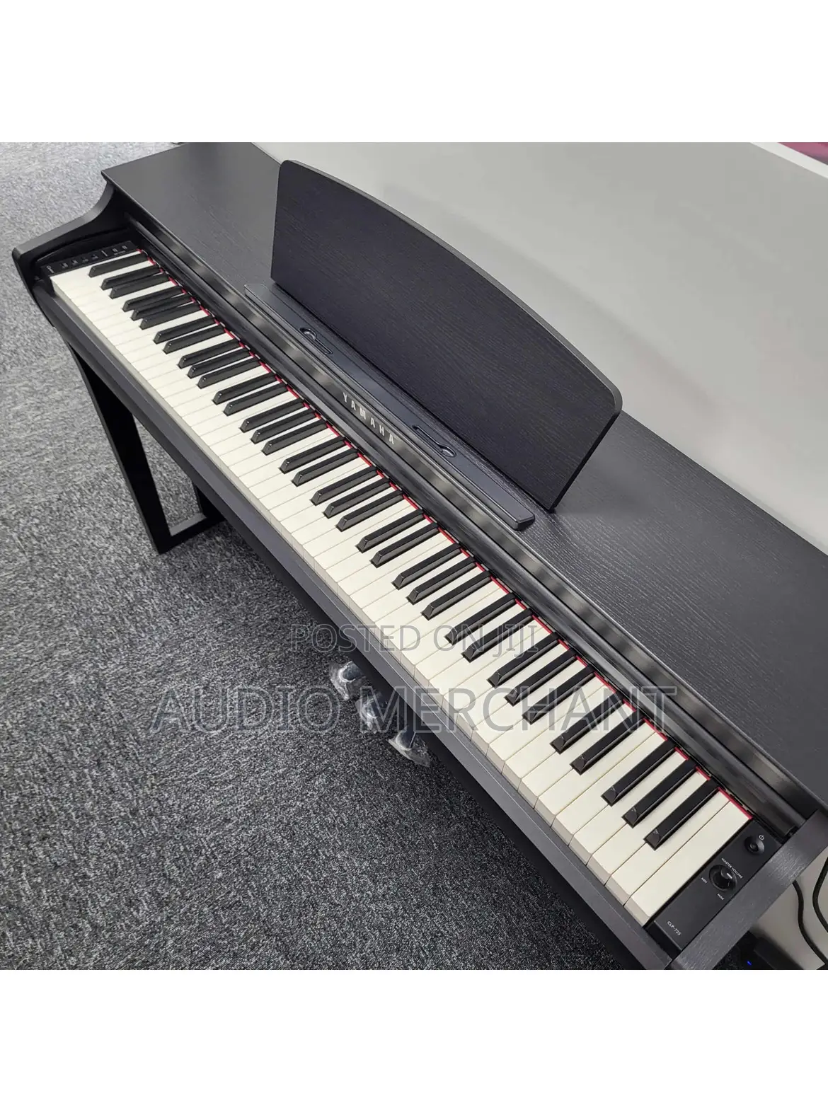 Yamaha Clavinova Clp-725 88 Keys Digital Piano