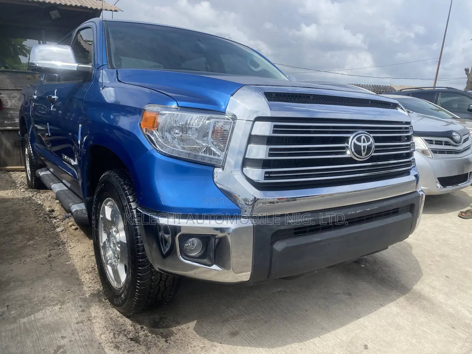 Toyota Tundra CrewMax 4x4 Limited 2010 Blue
