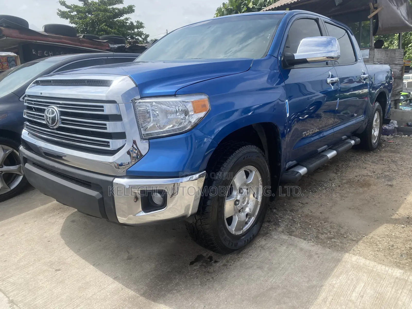 Toyota Tundra CrewMax 4x4 Limited 2010 Blue