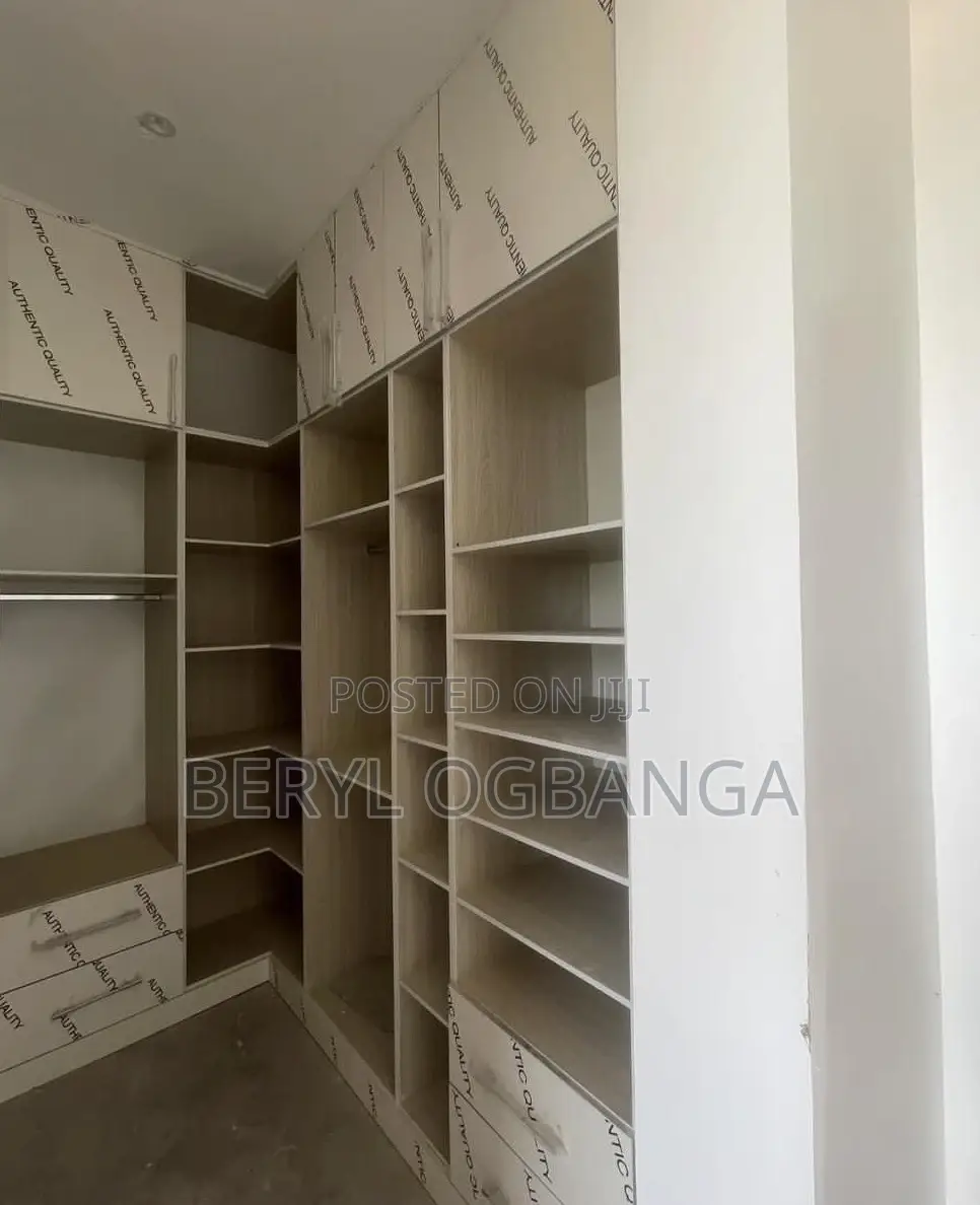4bdrm Duplex in Lagos Island / Lagos Island for rent