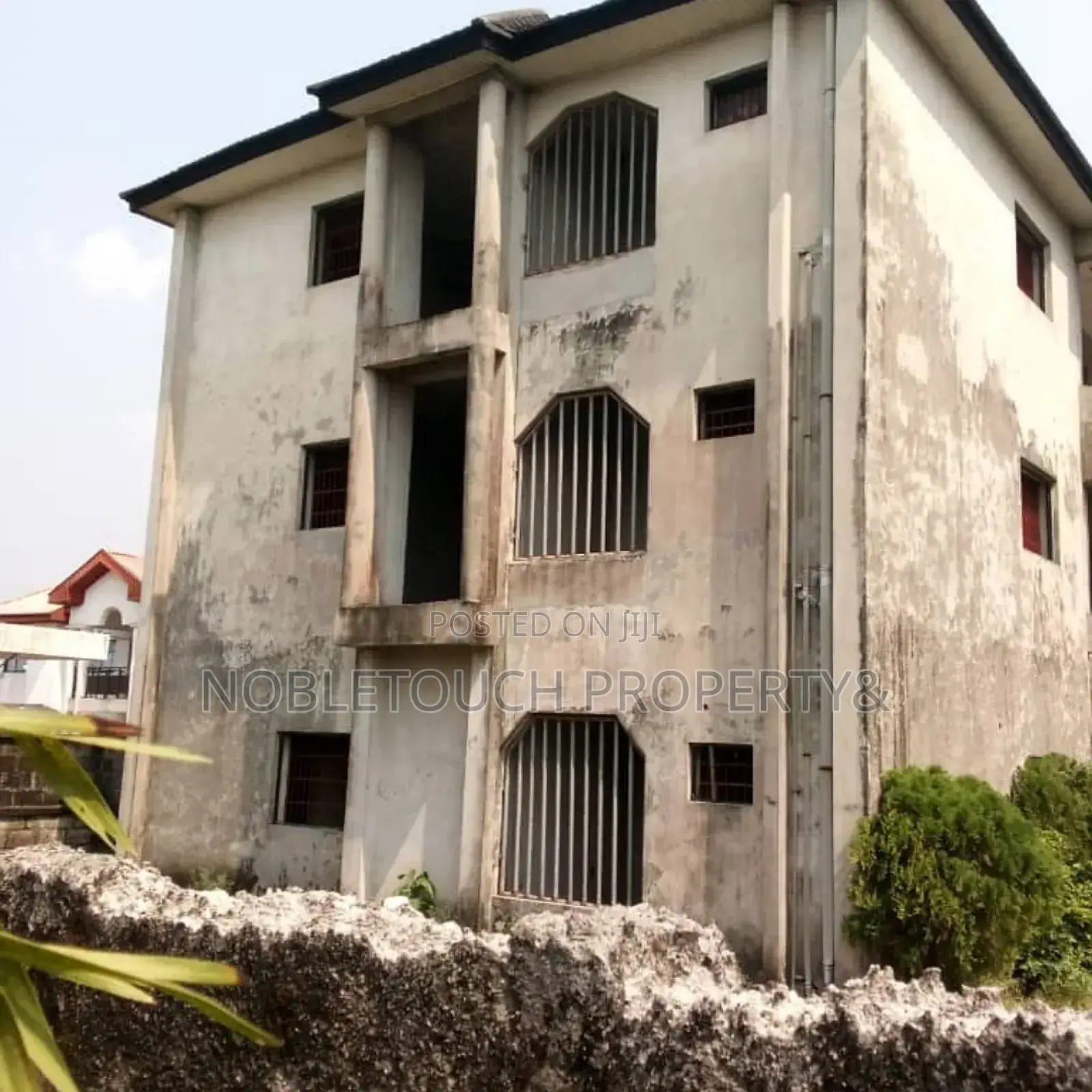 3bdrm Block of Flats in Delta State Warri for sale