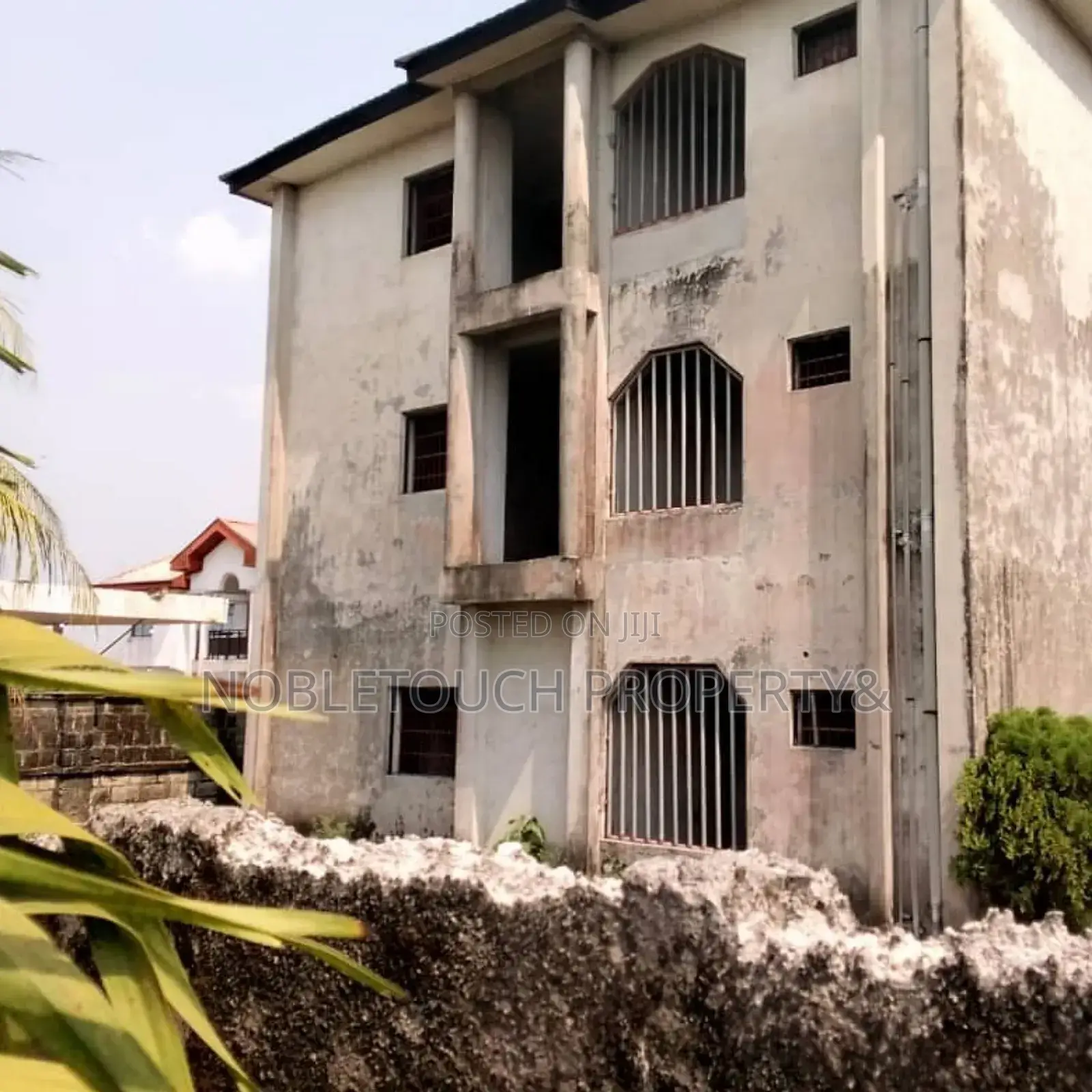 3bdrm Block of Flats in Delta State Warri for sale