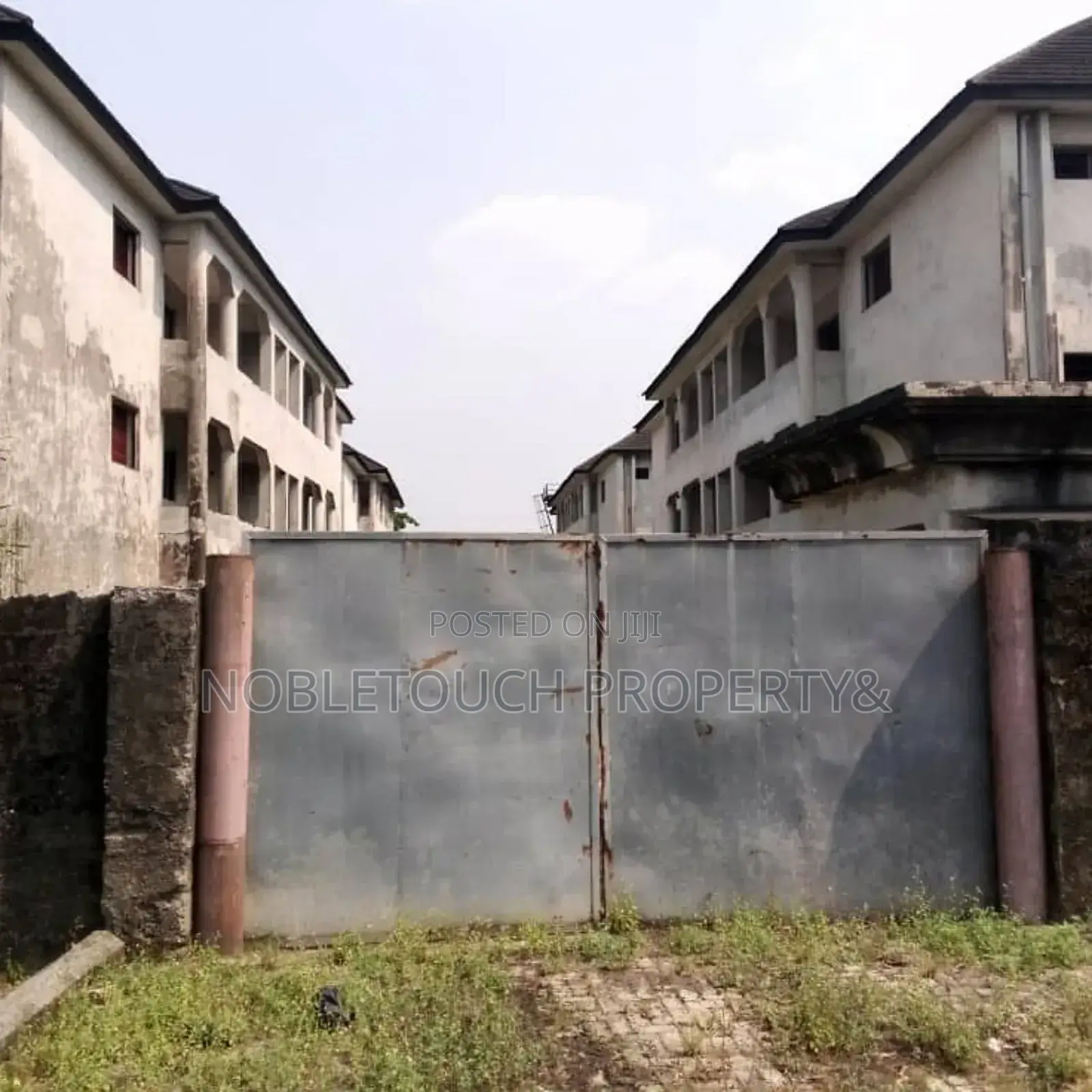 3bdrm Block of Flats in Delta State Warri for sale