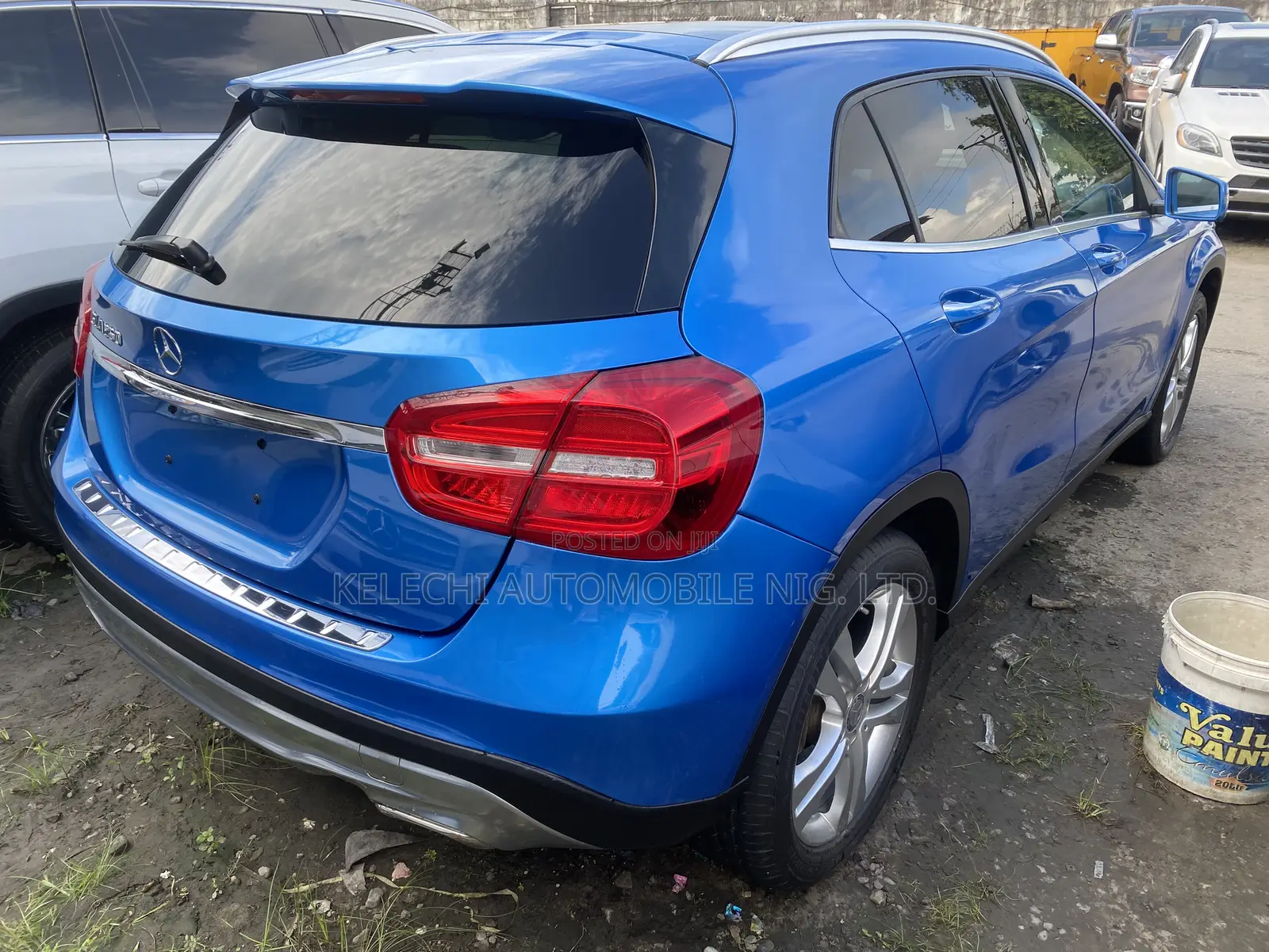 Mercedes-Benz GLA 250 2016 Blue