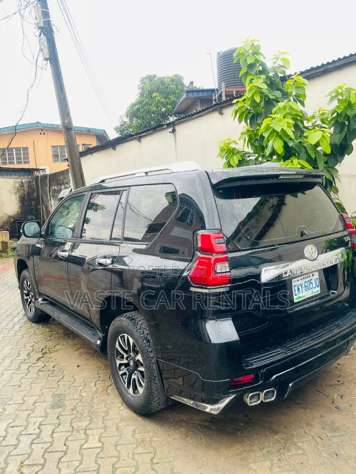 Black Toyota Land Cruiser Prado for Rent