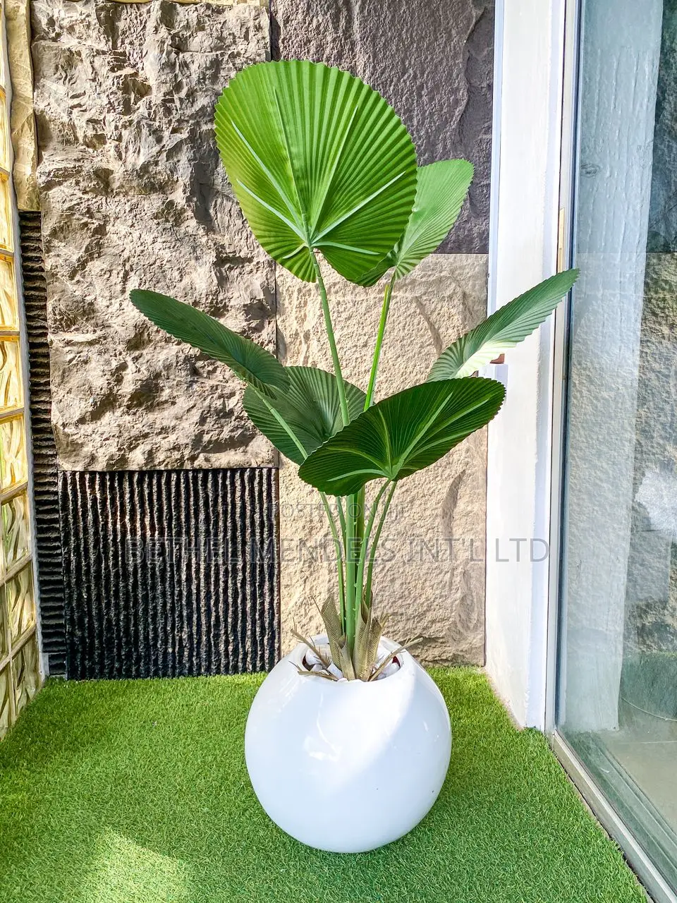 Fiberglass Flower Pot/Planter Potted With Artificial Plant