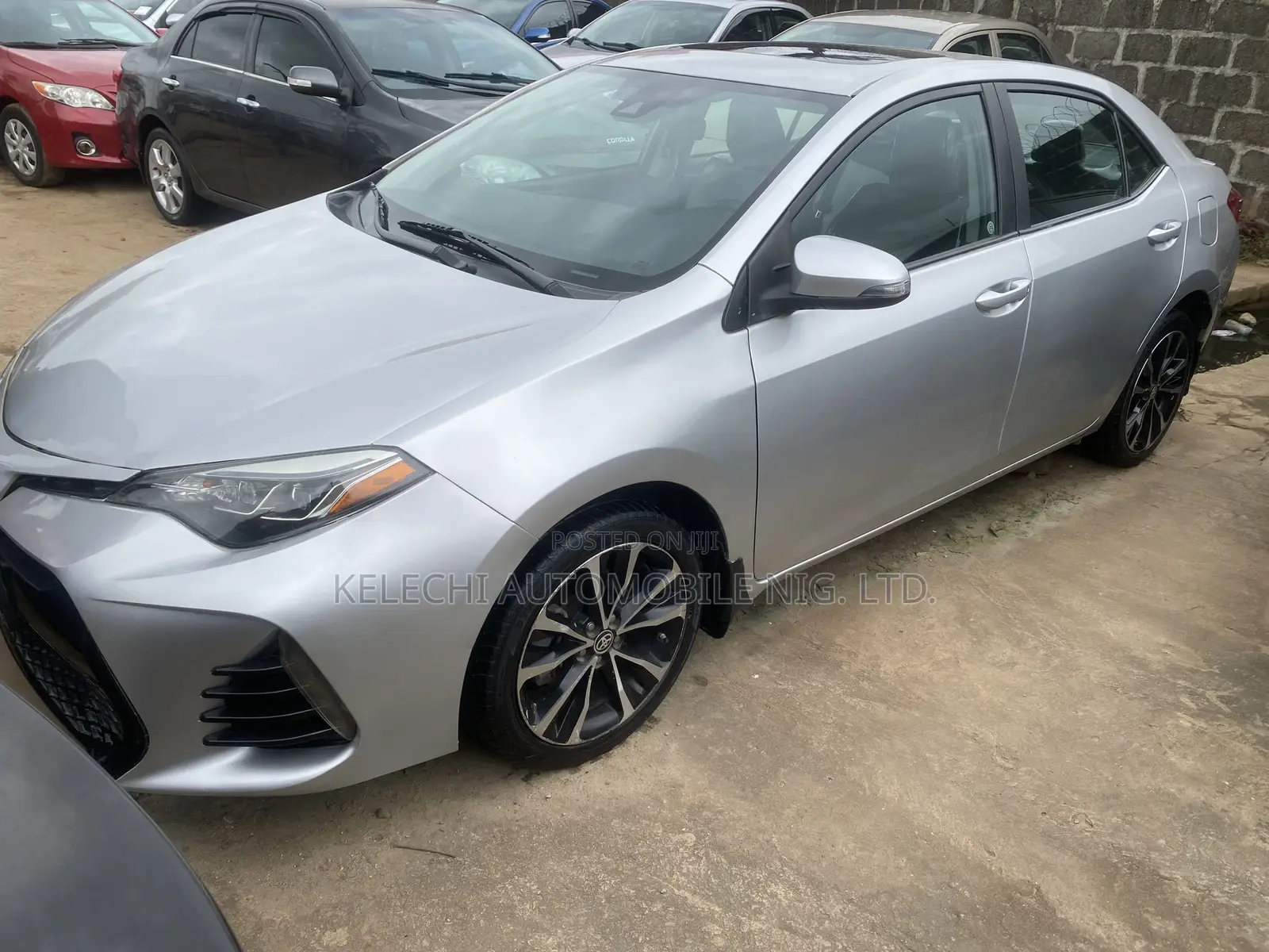 Toyota Corolla XSE (1.8L 4cyl 2A) 2018 Silver