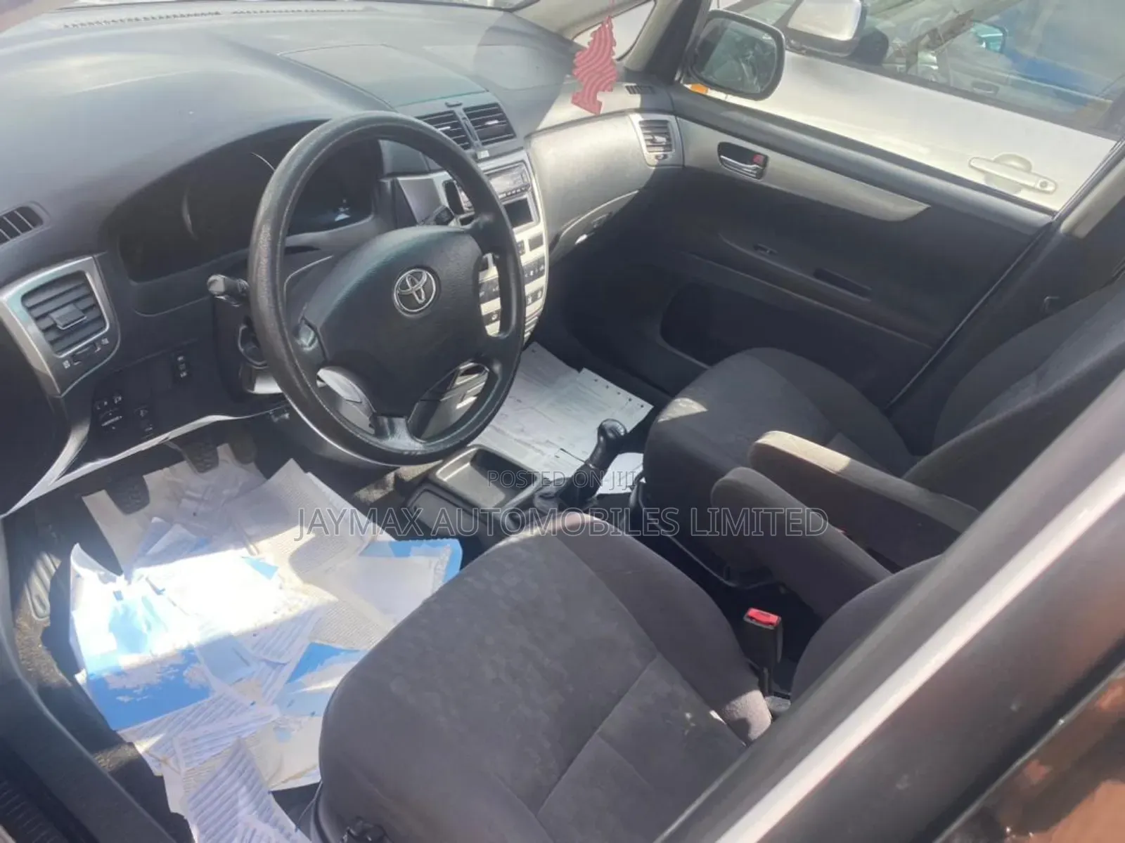 Toyota Avensis Verso 2008 White