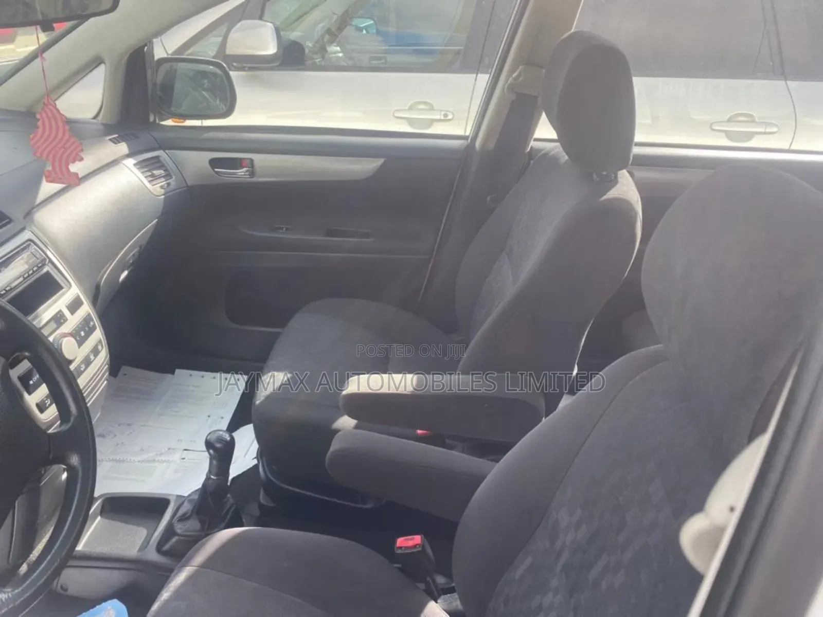 Toyota Avensis Verso 2008 White