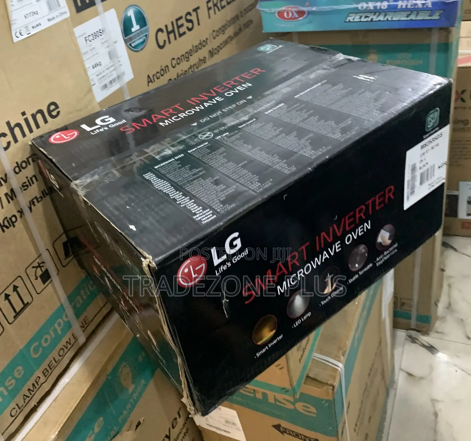 Powerful Cooking LG MS2535GIS Microwave Oven - 25 Liters