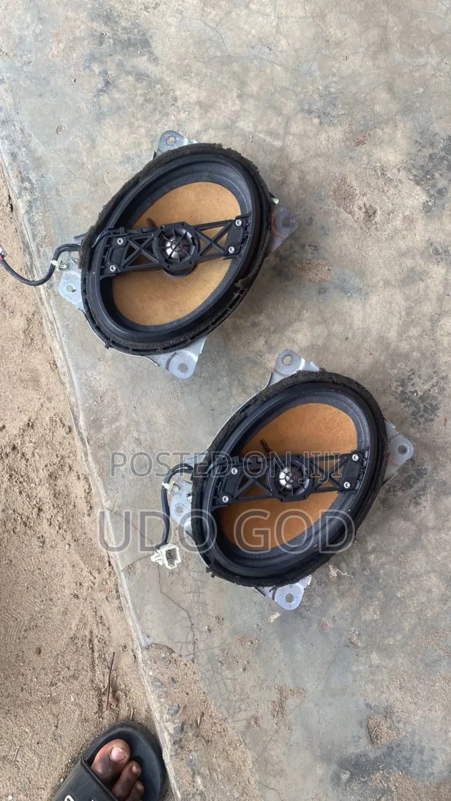 Toyota JBL Back Speaker